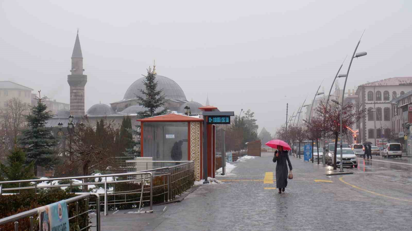Meteoroloji’den Erzurum ve çevre iller için kuvvetli yağış uyarısı