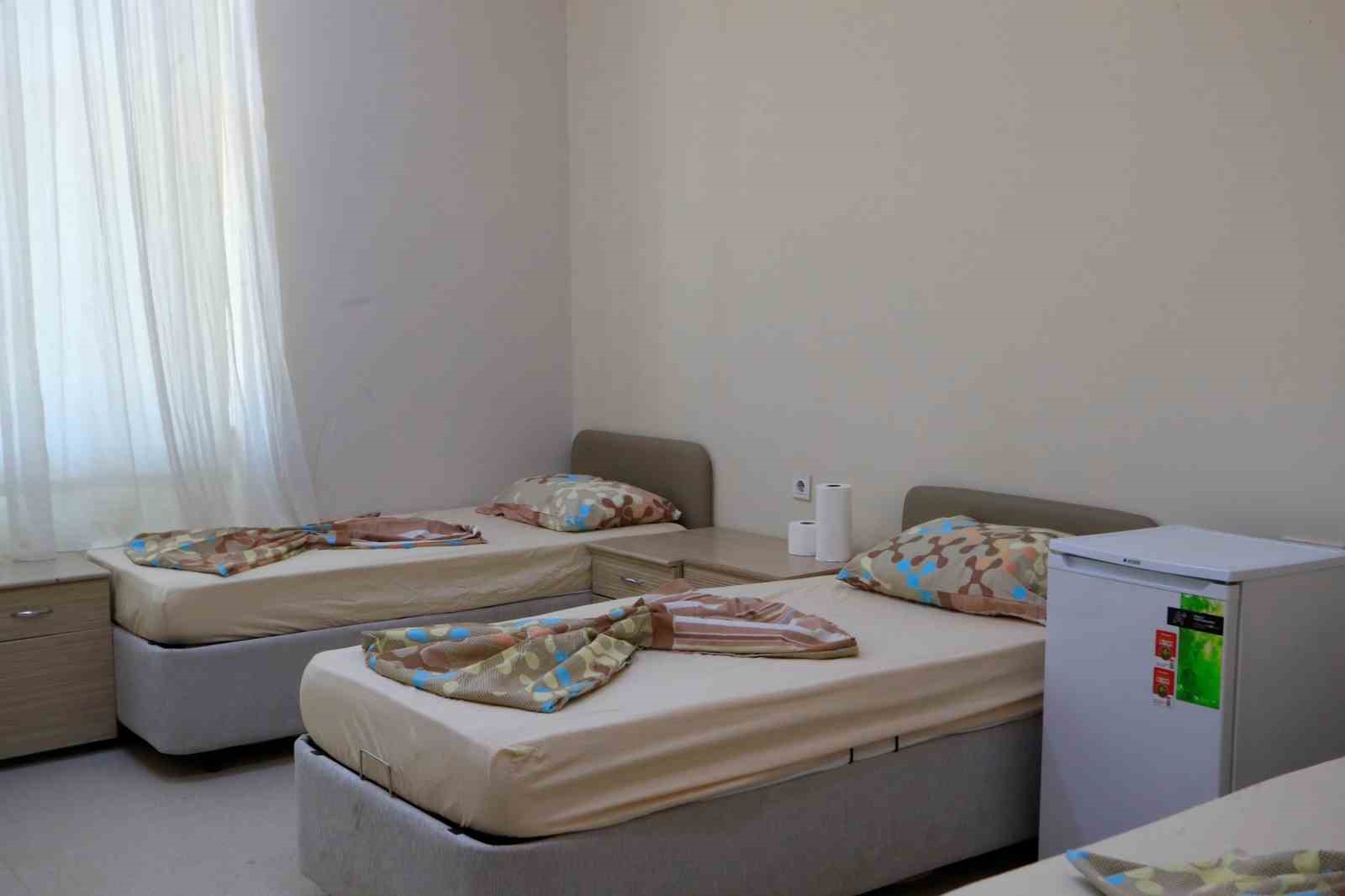 Antalya’nın 5 yıldızlı otelleri aratmayan yurtlarında tatil için rekor başvuru