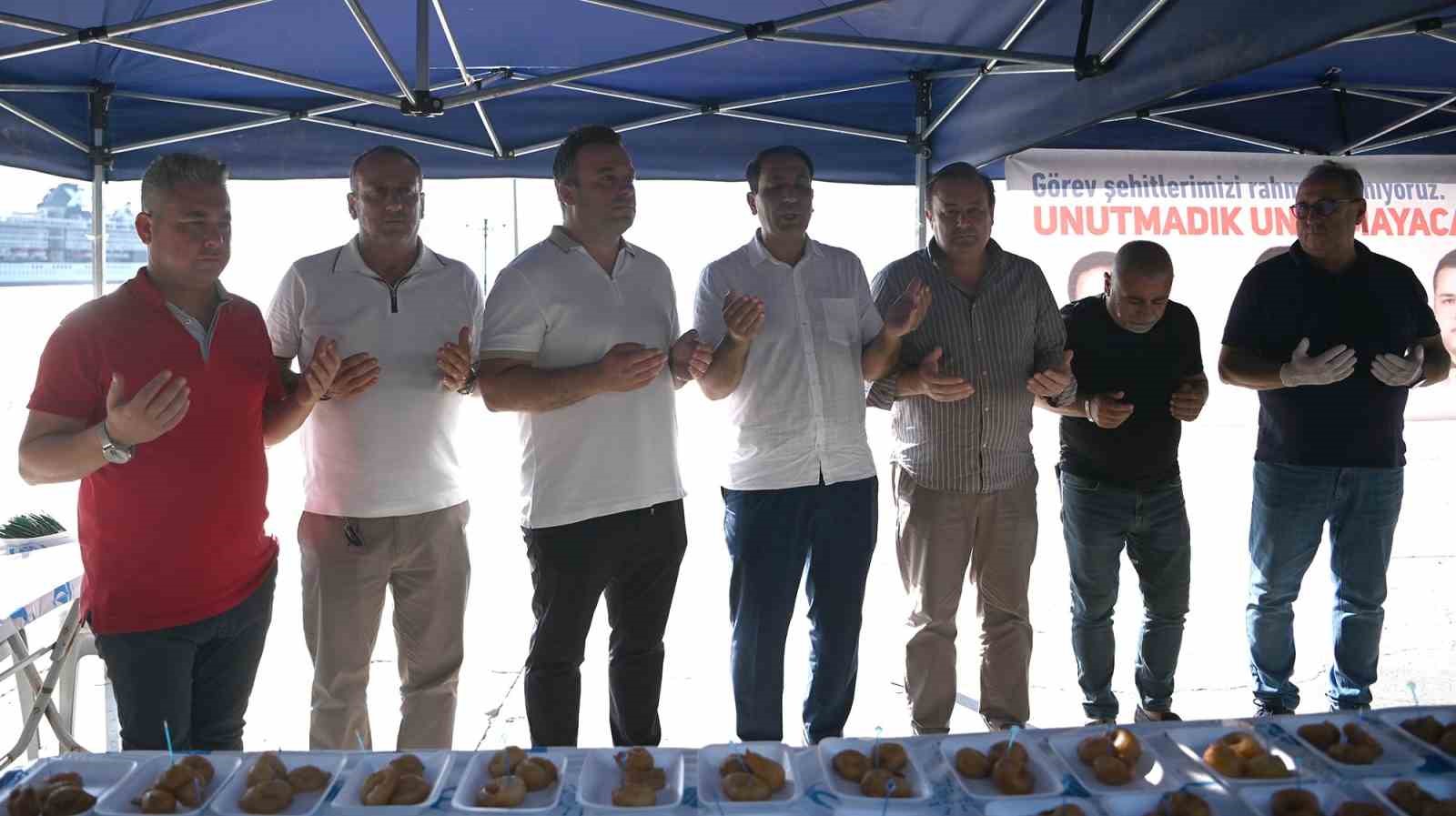 Kuşadası Belediyesi görevi başında hayatını kaybeden çalışanlarını unutmadı