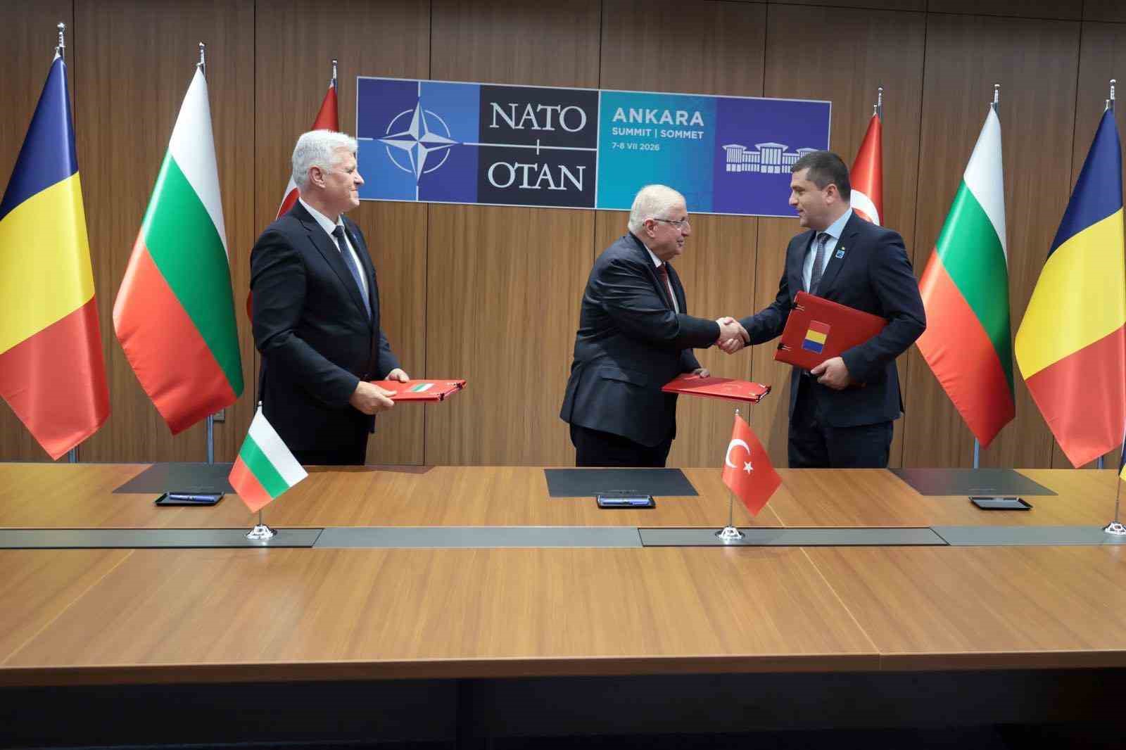 Türkiye, Romanya ve Bulgaristan arasında Karadeniz ile ilgili anlaşma imzalandı