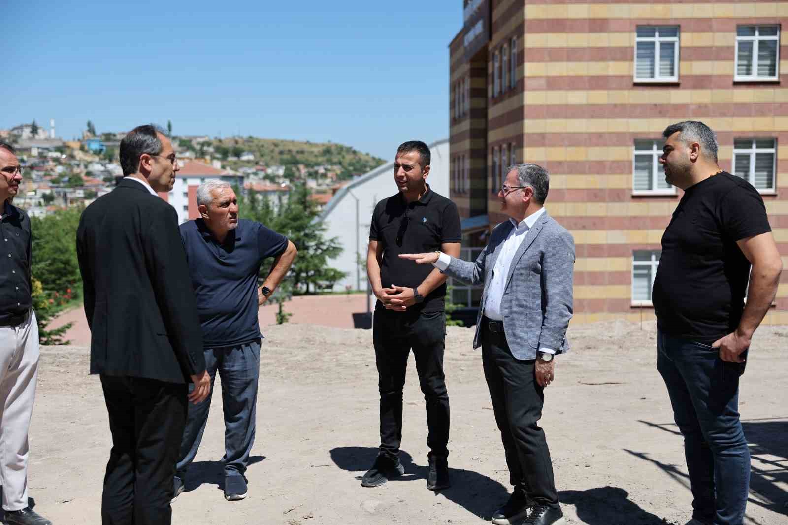 Başkan Özdoğan’dan 112 acil sağlık merkezi inşaatına yakın takip