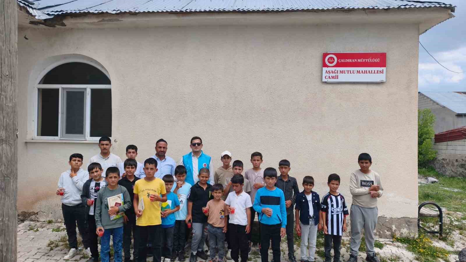 Çaldıran’da yaz Kur’an kursları büyük bir coşkuyla başladı