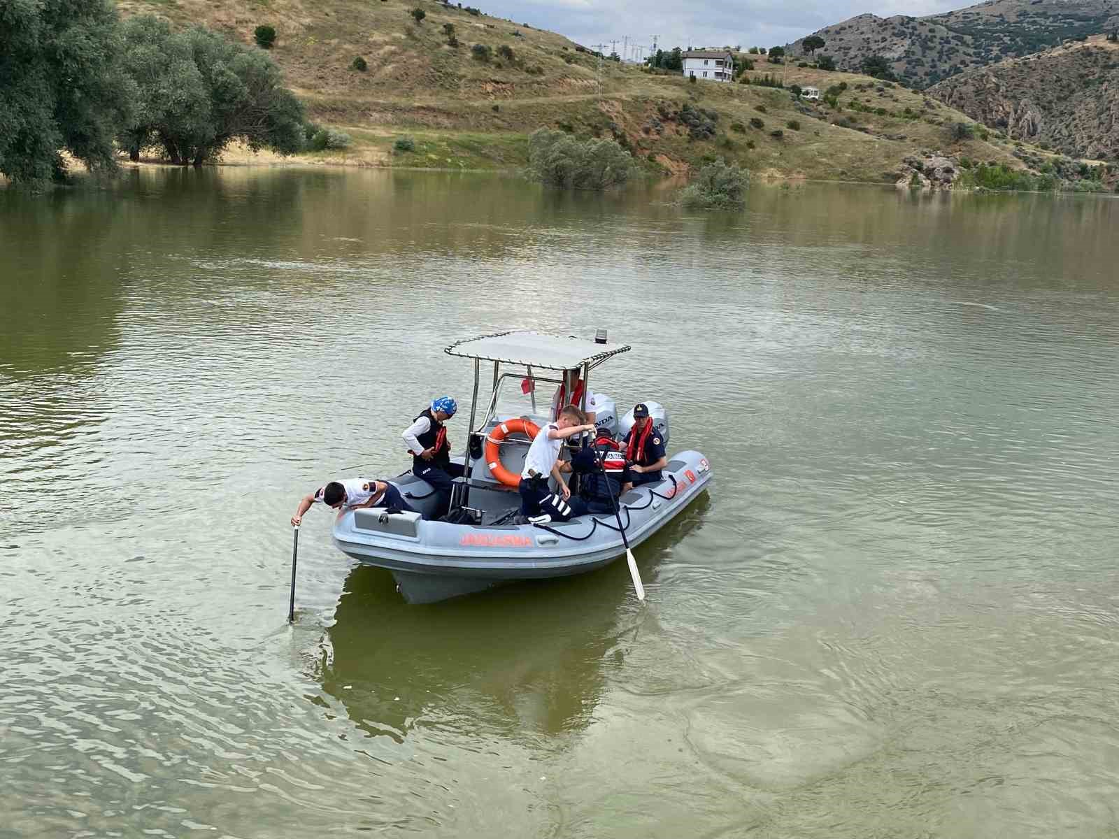 Boğulmamak için çırpınmayın