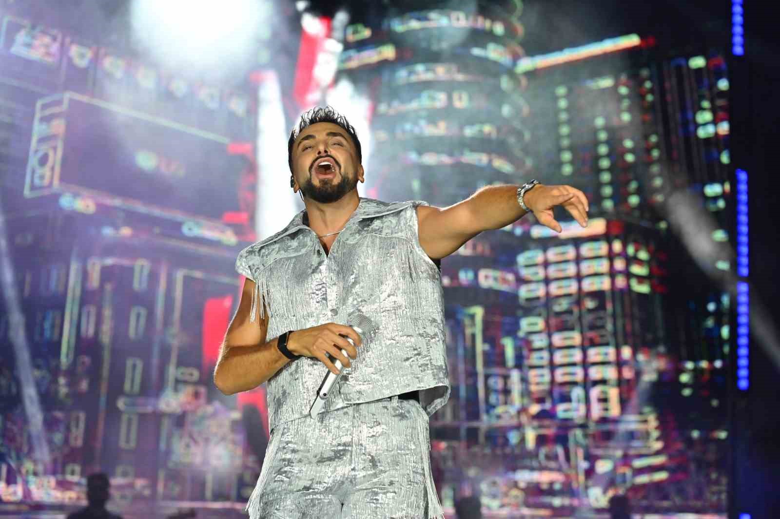 Sefo, festivalde müzikseverlere unutulmaz anlar yaşattı
