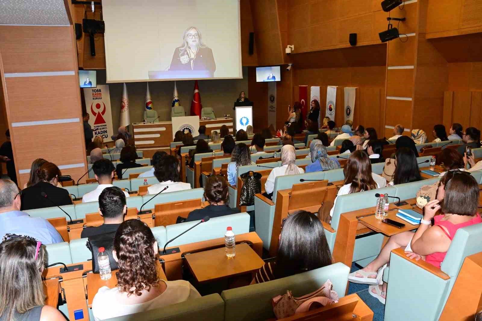 Manisa’da "Sanayide Kadın Eli" Projesi meyvelerini vermeye başladı