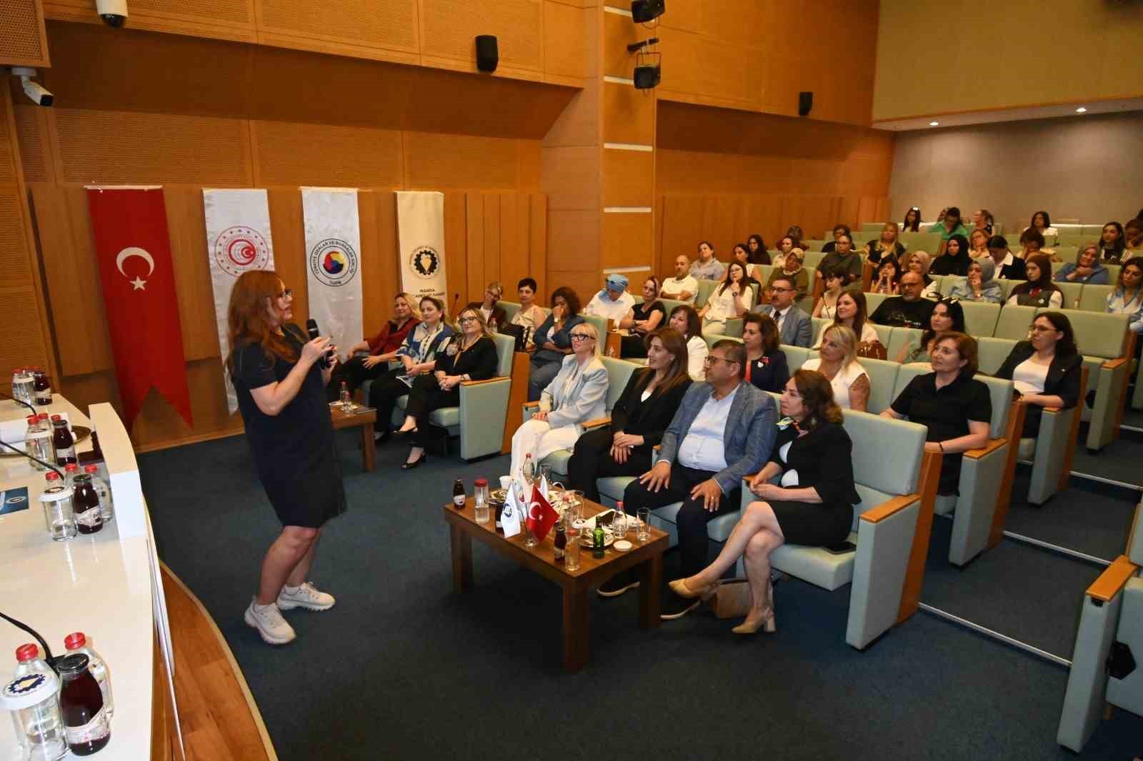 Manisa’da "Sanayide Kadın Eli" Projesi meyvelerini vermeye başladı