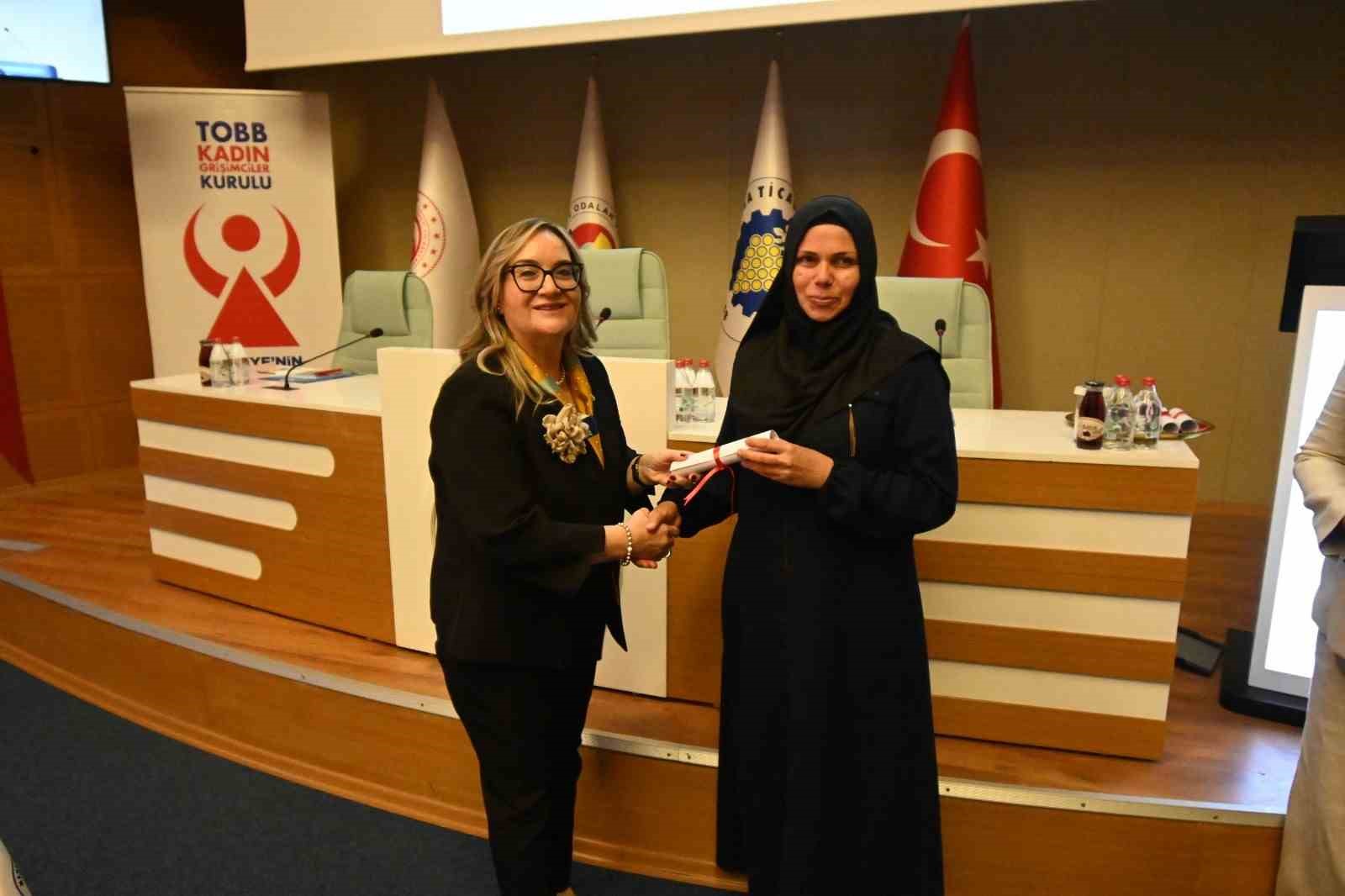 Manisa’da "Sanayide Kadın Eli" Projesi meyvelerini vermeye başladı