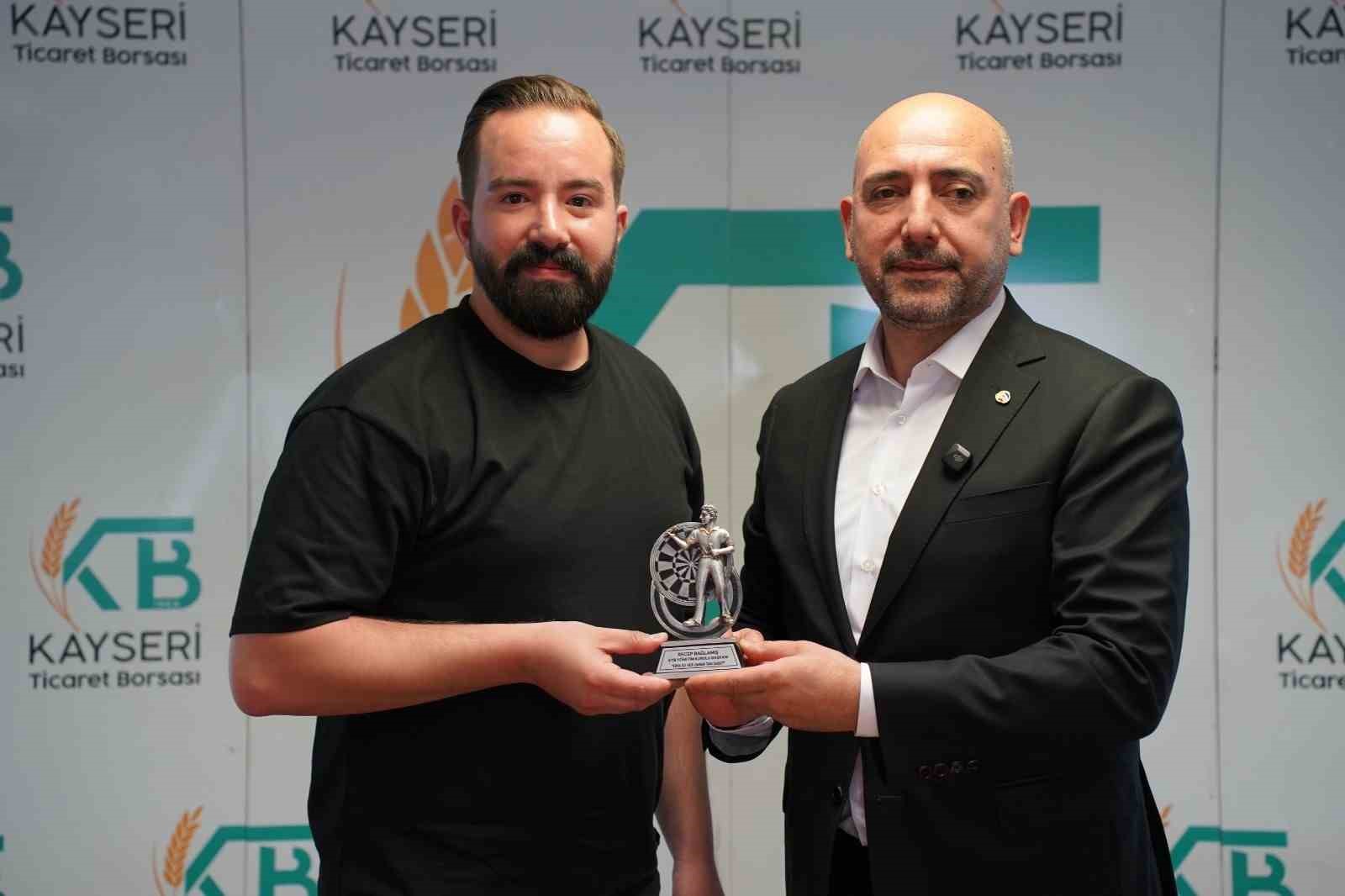 KTB ERVA Spor Okulu sporcularından Başkan Bağlamış’a ziyaret