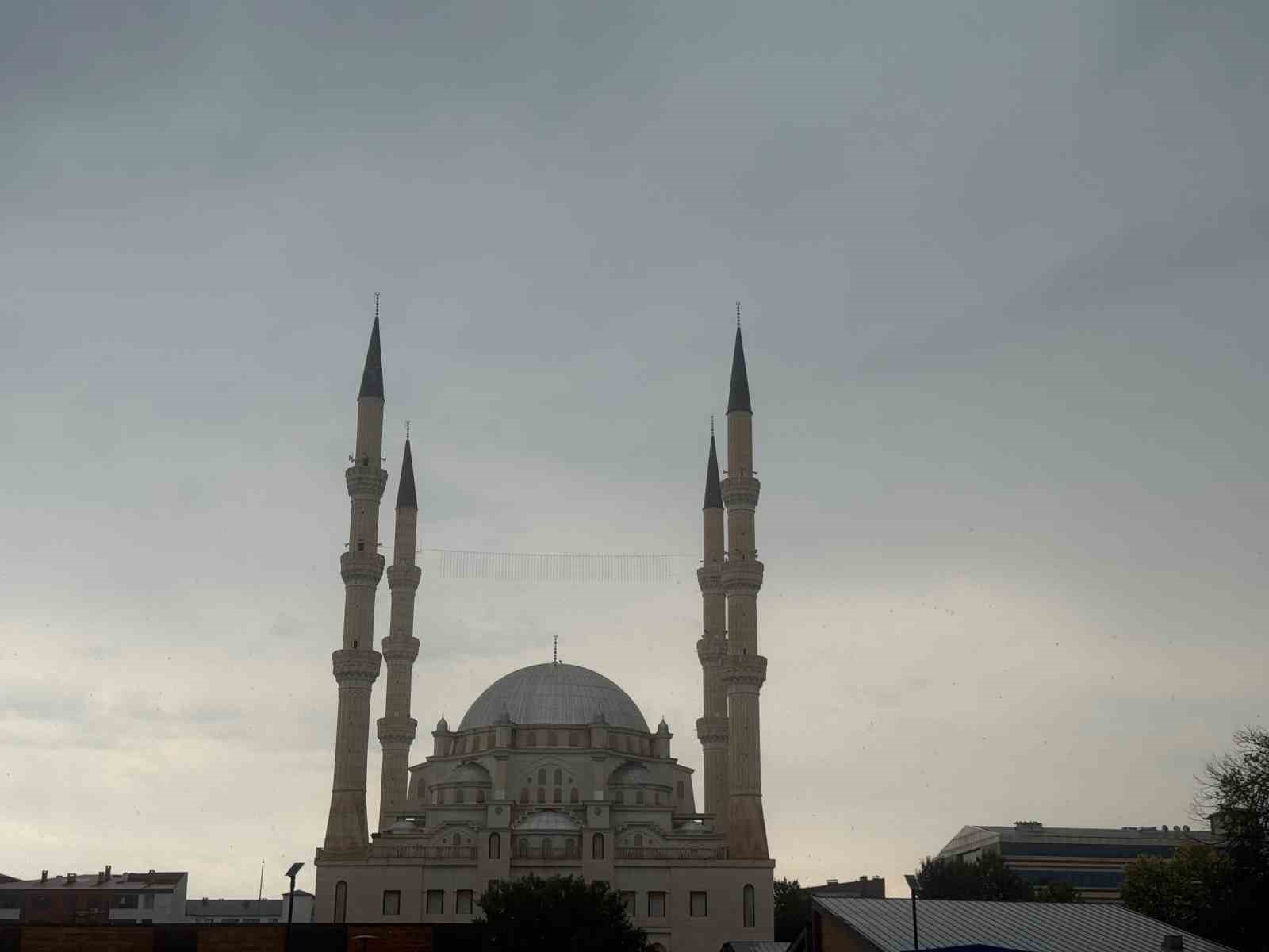 Iğdır’da sağanak yağış etkili oldu