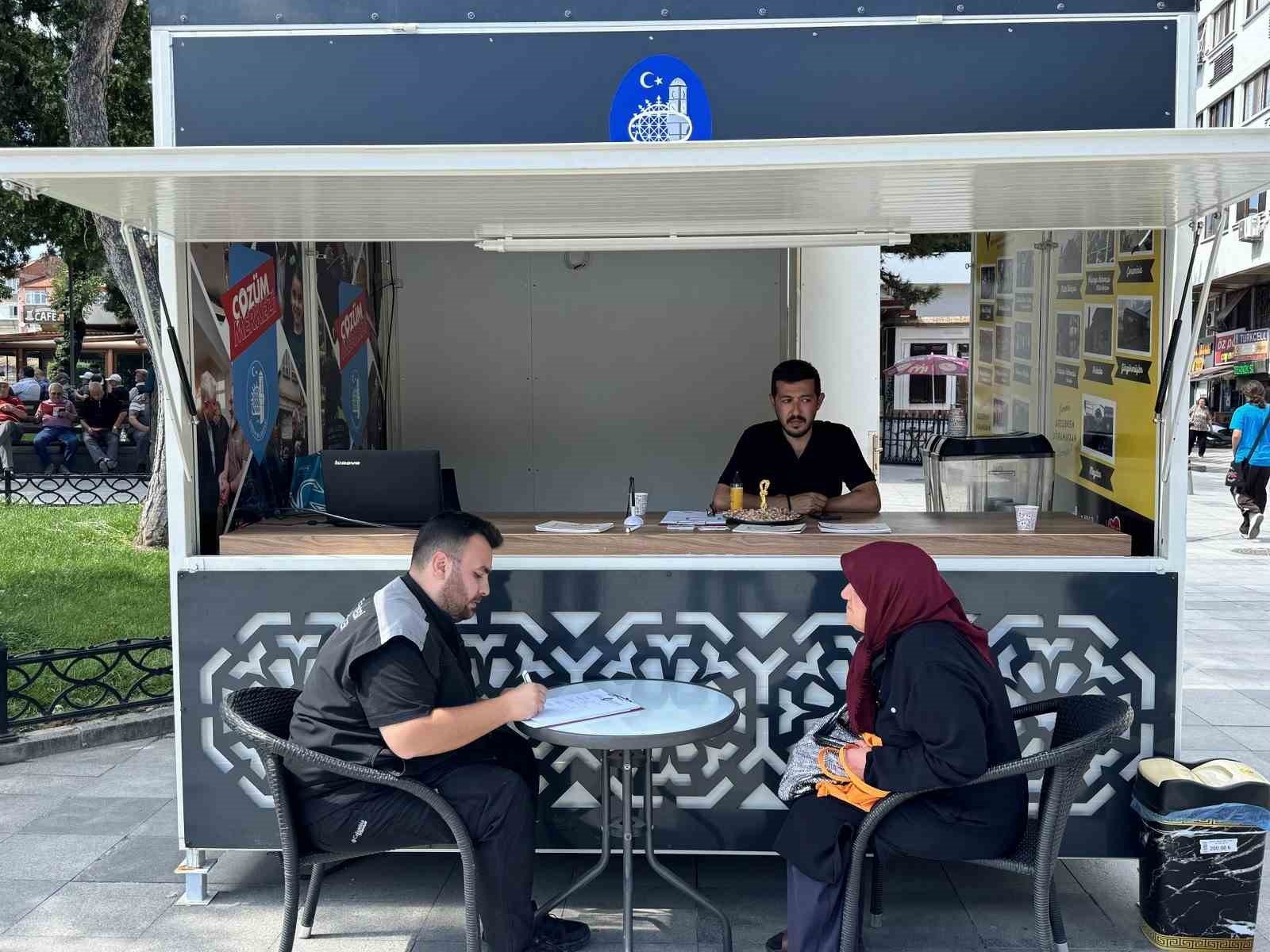 Çorum Belediyesi Çözüm Merkezi Noktası Saat Kulesi önünde kuruldu