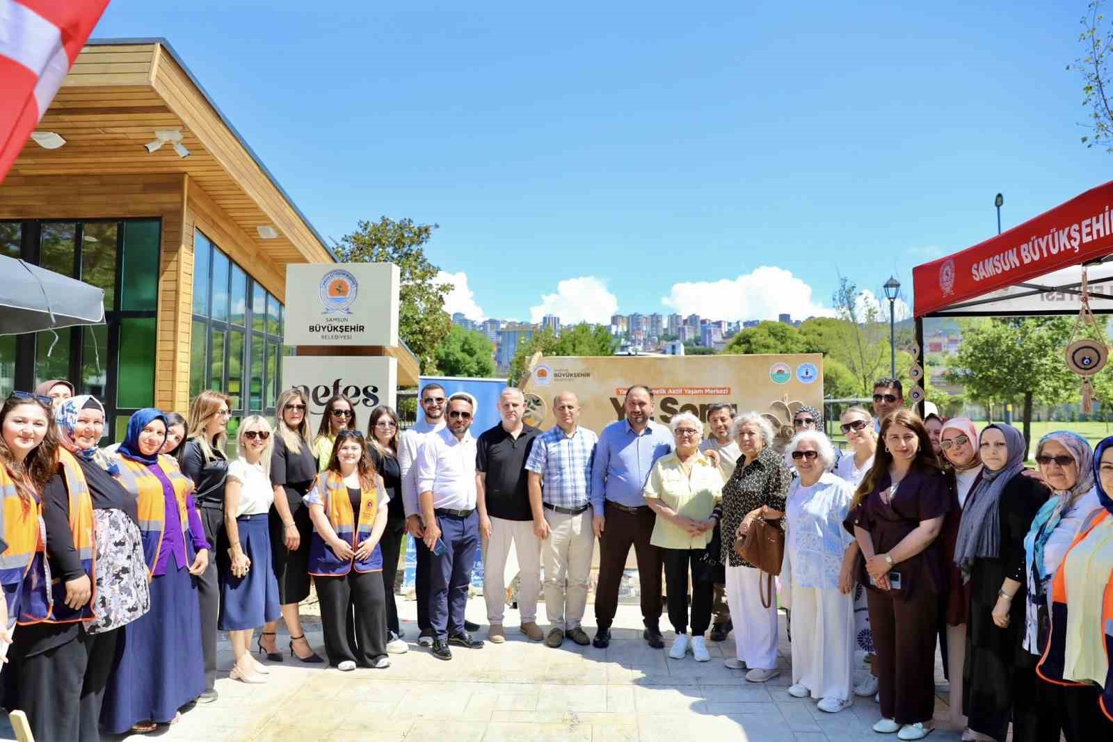 Yaşlıların el emeği eserleri görücüye çıktı