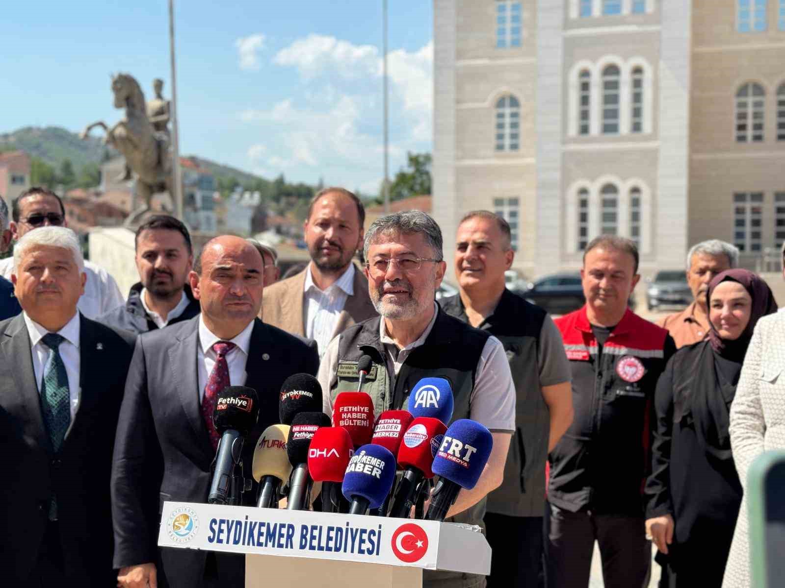 Bakan Yumaklı: "Bereketli toprakların potansiyelini daha da artıracağız"