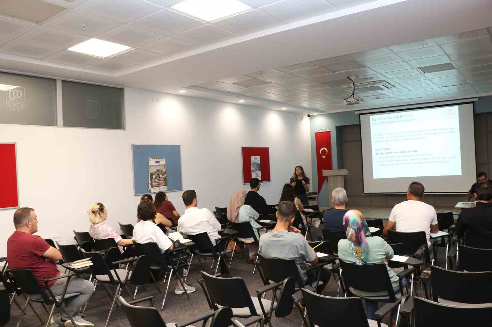 Aydın Ticaret Odası üyeleri ilk yardım eğitimi aldı