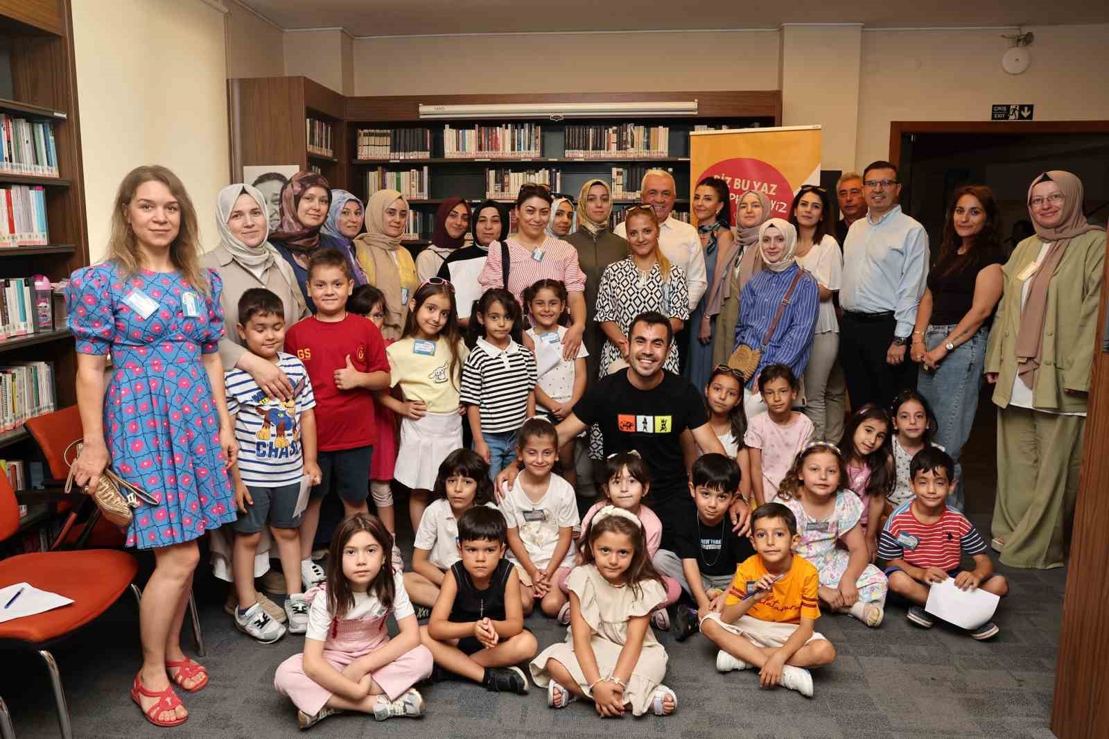 Başkan Şadi Özdemir, çocuklar ve ebeveynleri ile kütüphane buluştu