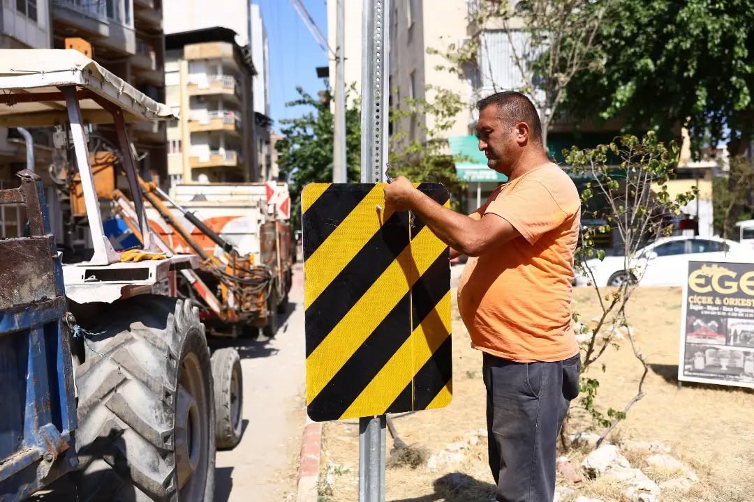İncirliova’da trafik akış yönü değişti
