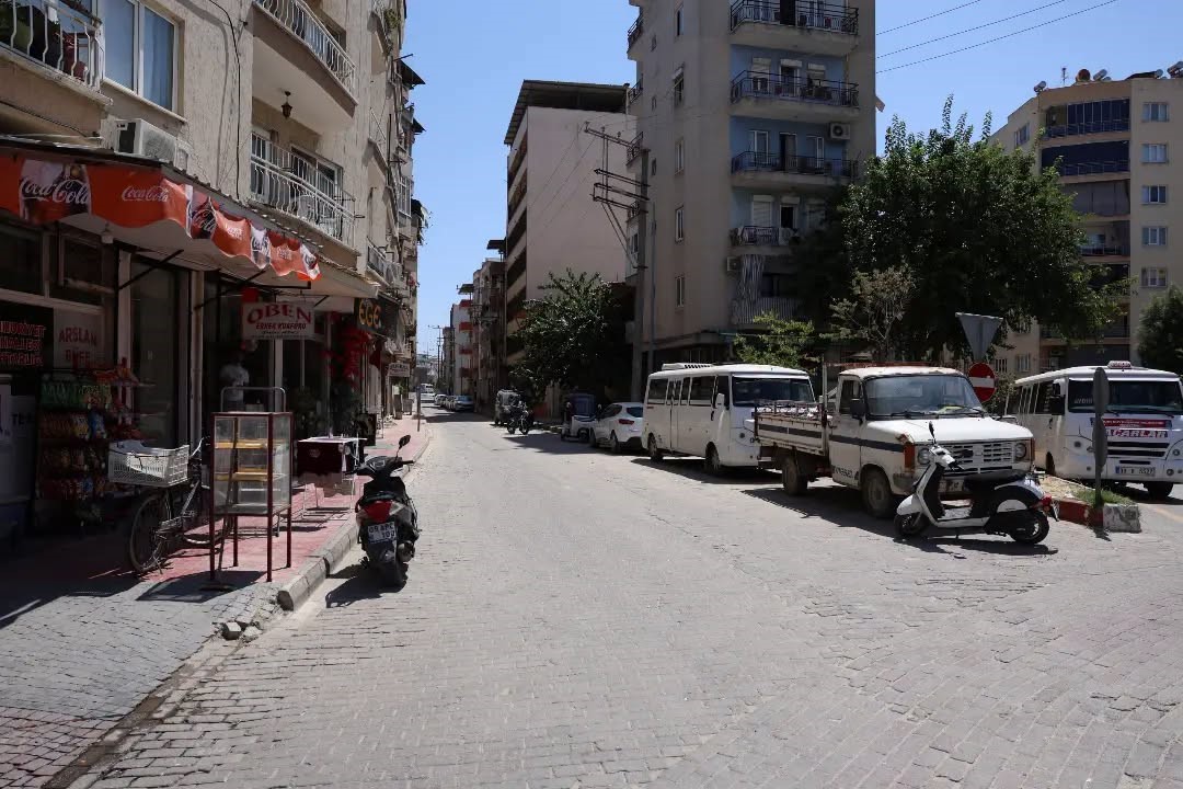 İncirliova’da trafik akış yönü değişti