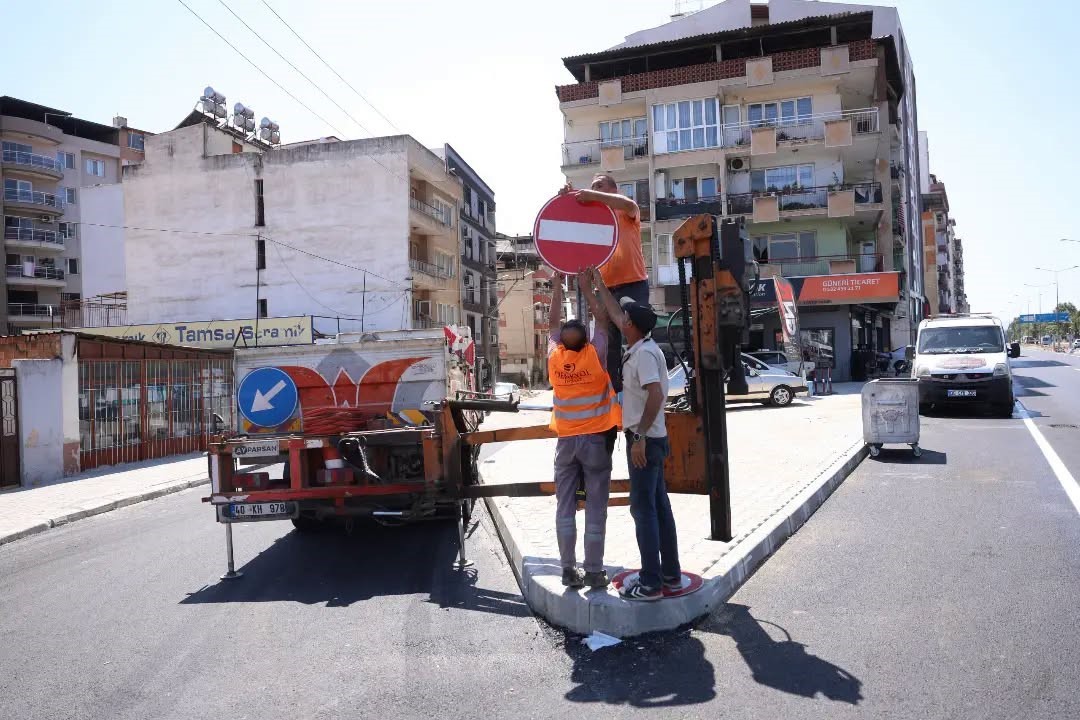 İncirliova’da trafik akış yönü değişti