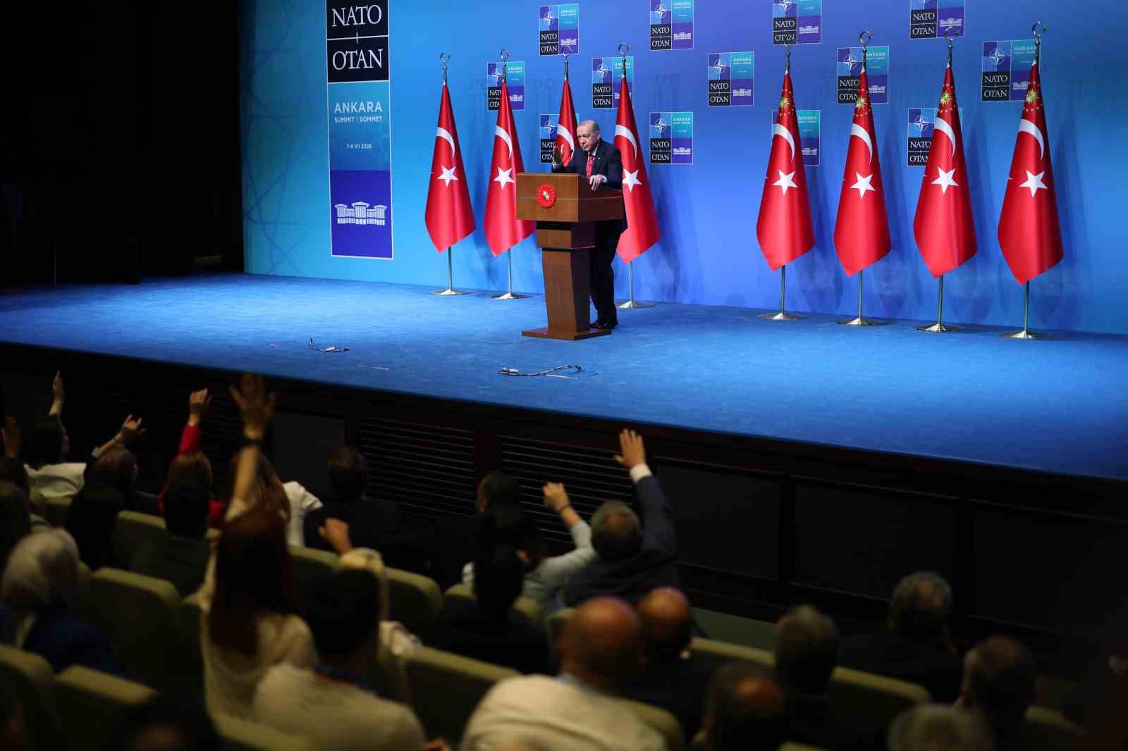 Cumhurbaşkanı Erdoğan: "NATO birbirine bağımlı ülkelerin değil, birbirine güç katan müttefiklerin ittifakı olmalıdır"