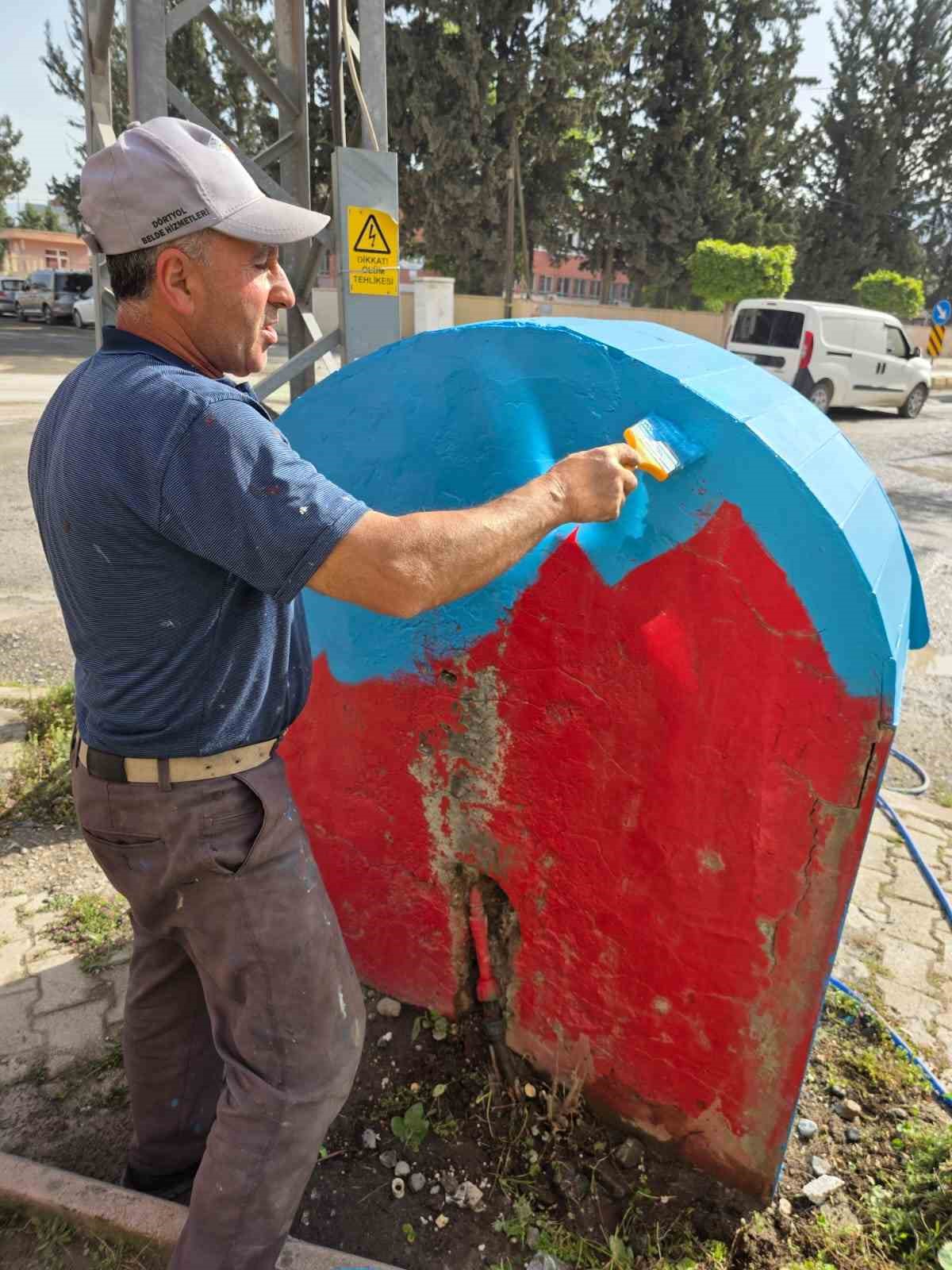 Şehit polisin isminin yaşatıldığı çeşmeyi meslektaşı yeniledi