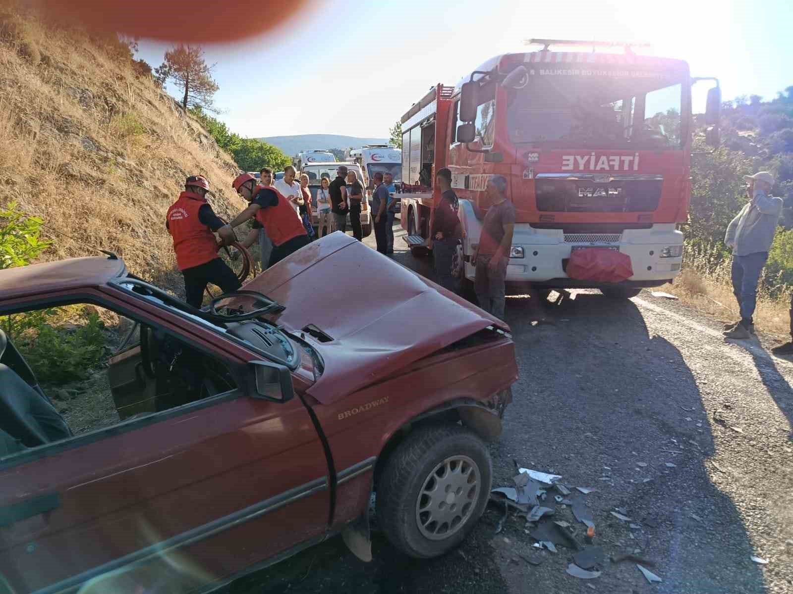 Dursunbey’de trafik kazası: 3 yaralı