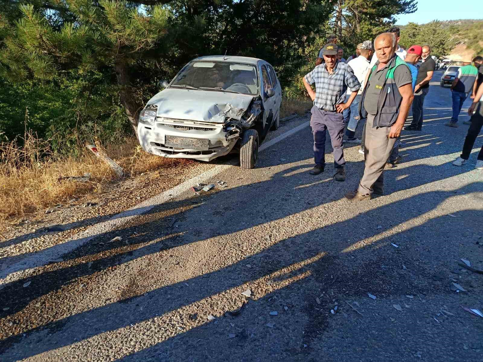 Dursunbey’de trafik kazası: 3 yaralı