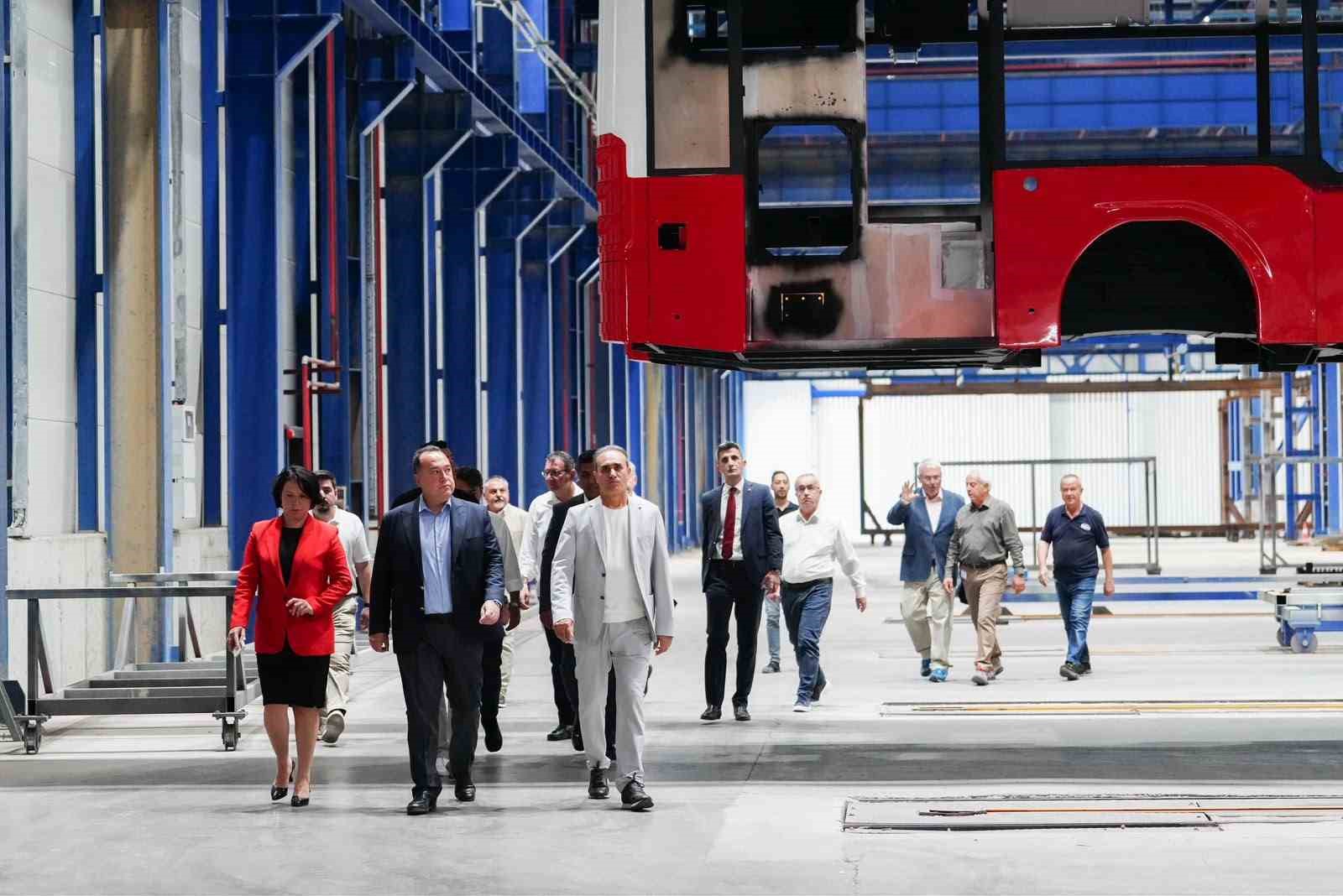 Manisa’nın ulaşım filosuna 15 yeni otobüs