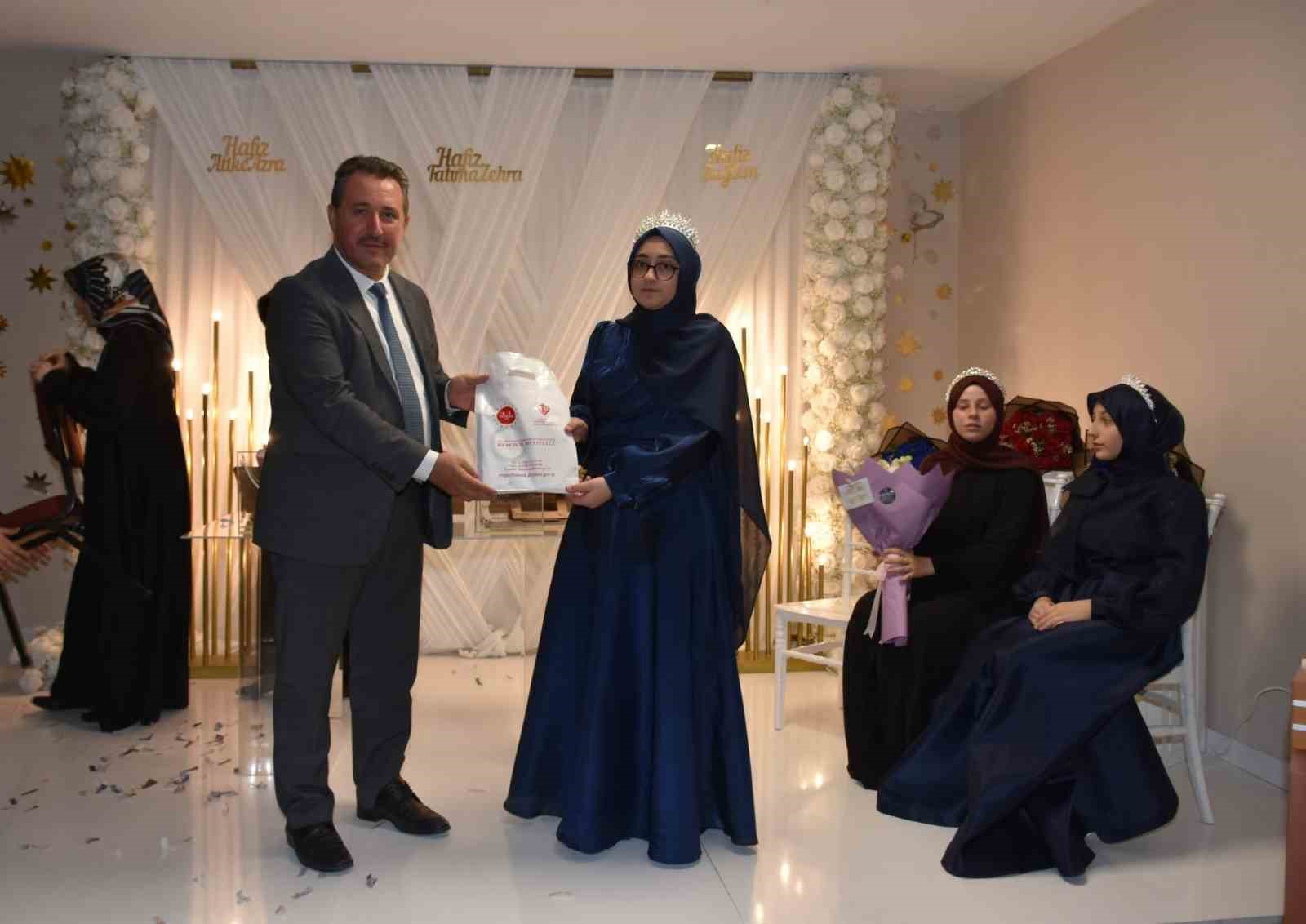 Şifa Kur’an Kursu’nda hafızlık sevinci yaşandı