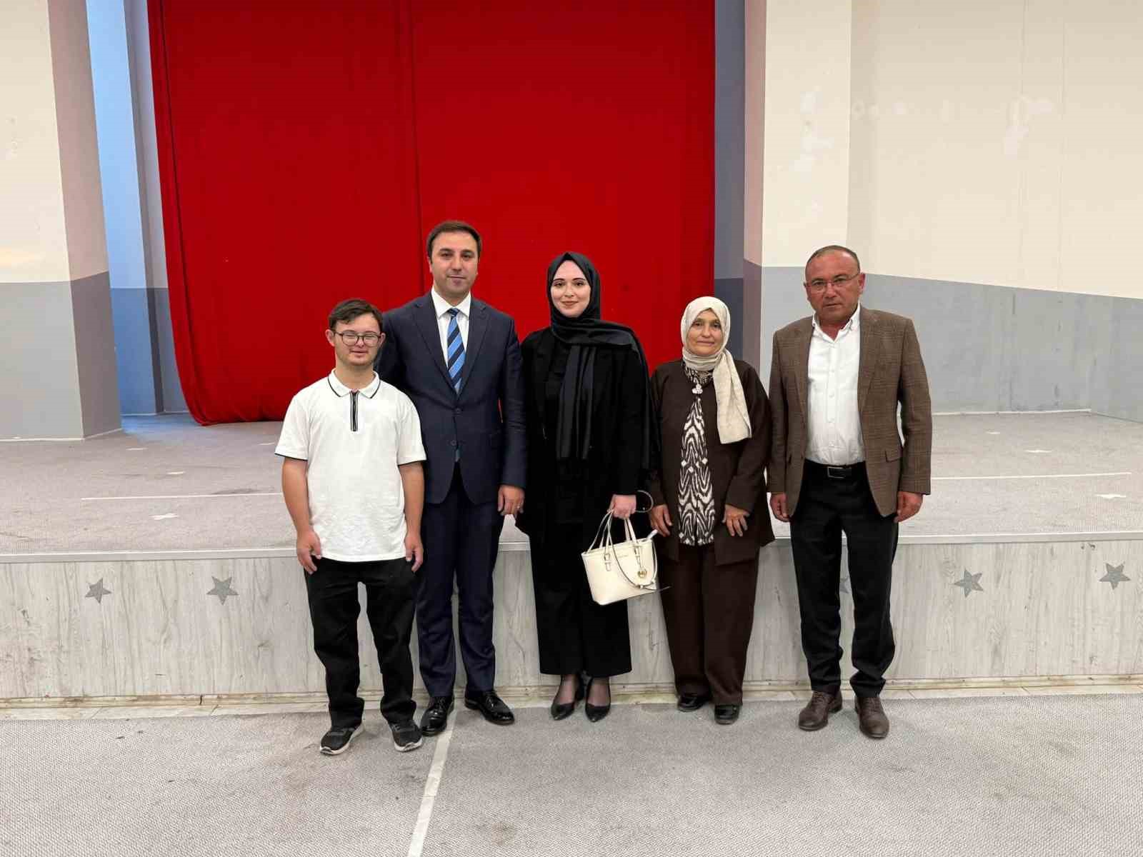 Çavdarhisar Kaymakamı Murat Ak’a veda programı düzenlendi