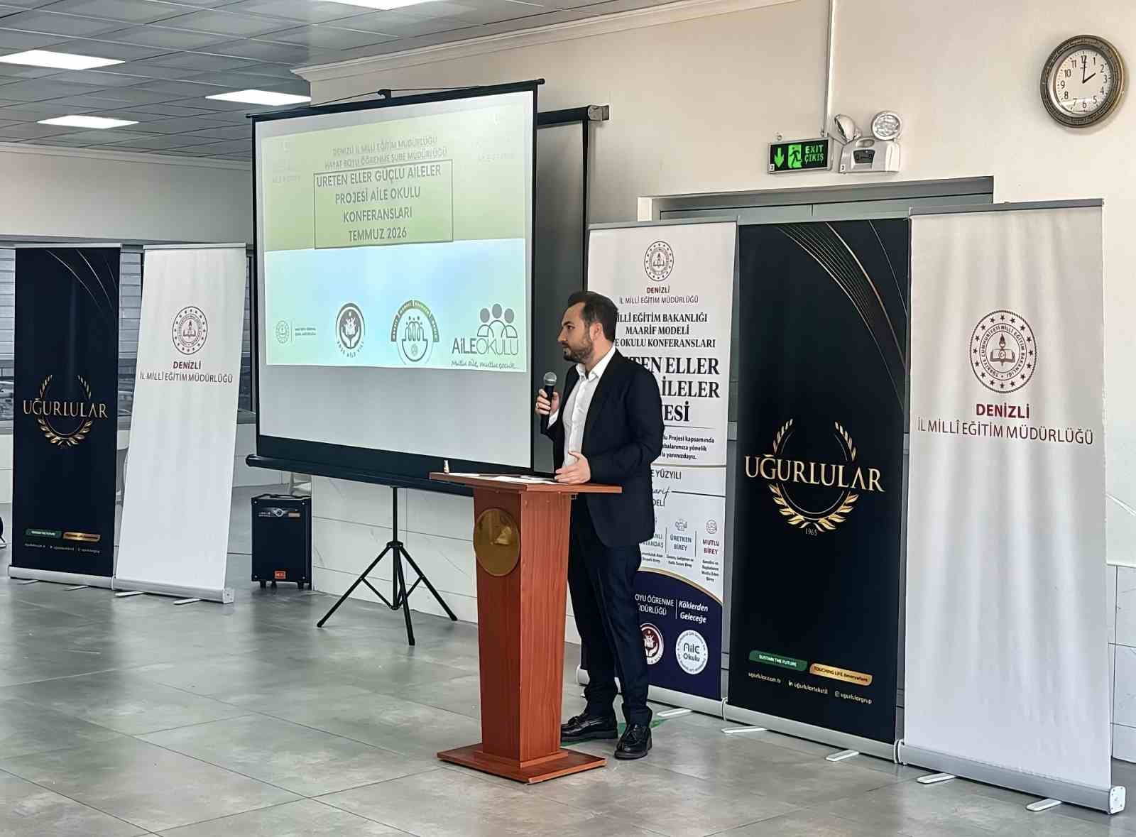 Uğurlular Tekstil ‘Üreten Eller, Güçlü Aileler’ projesine ev sahipliği yaptı