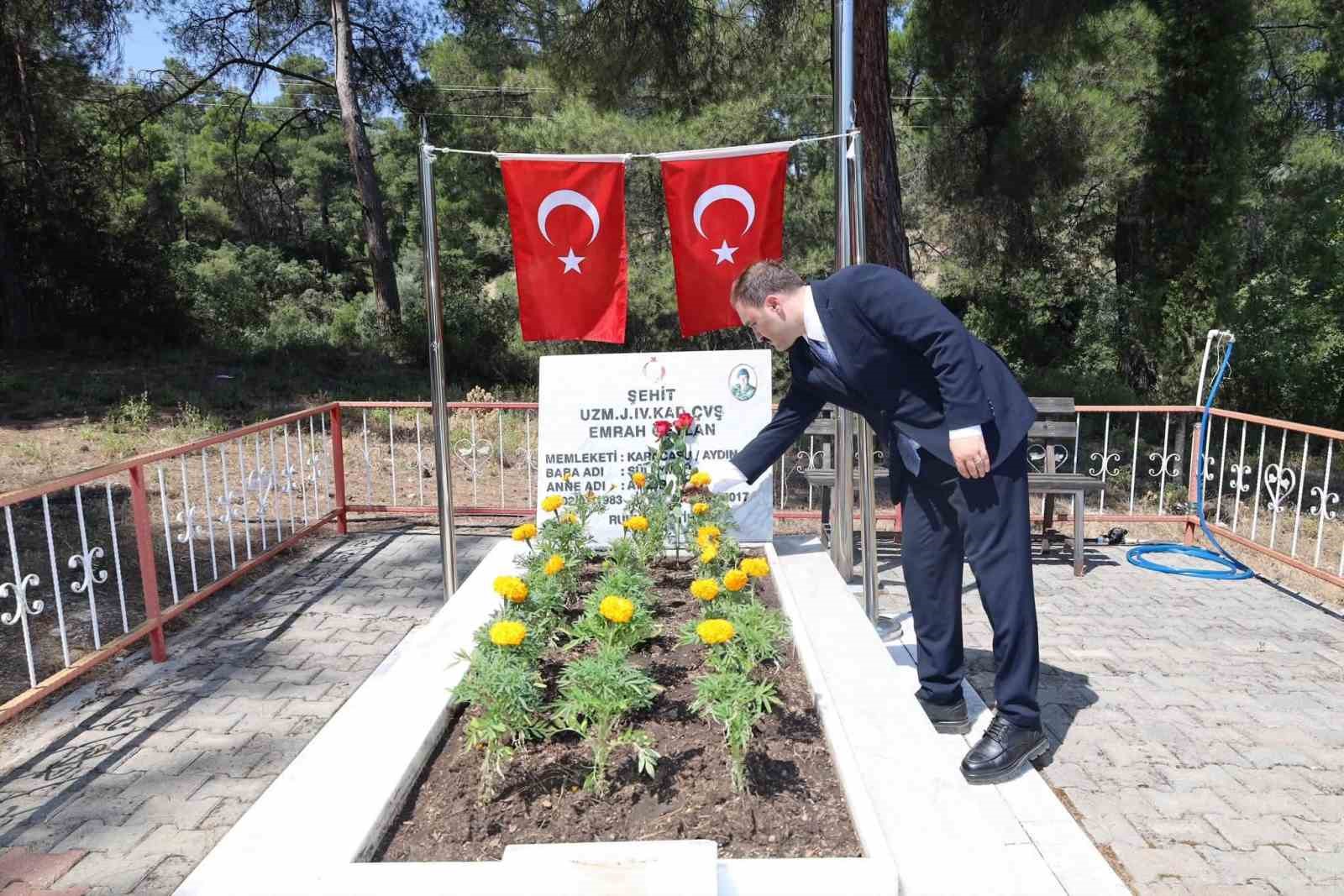 Şehit Jandarma Uzman Çavuş Ceylan kabri başında anıldı