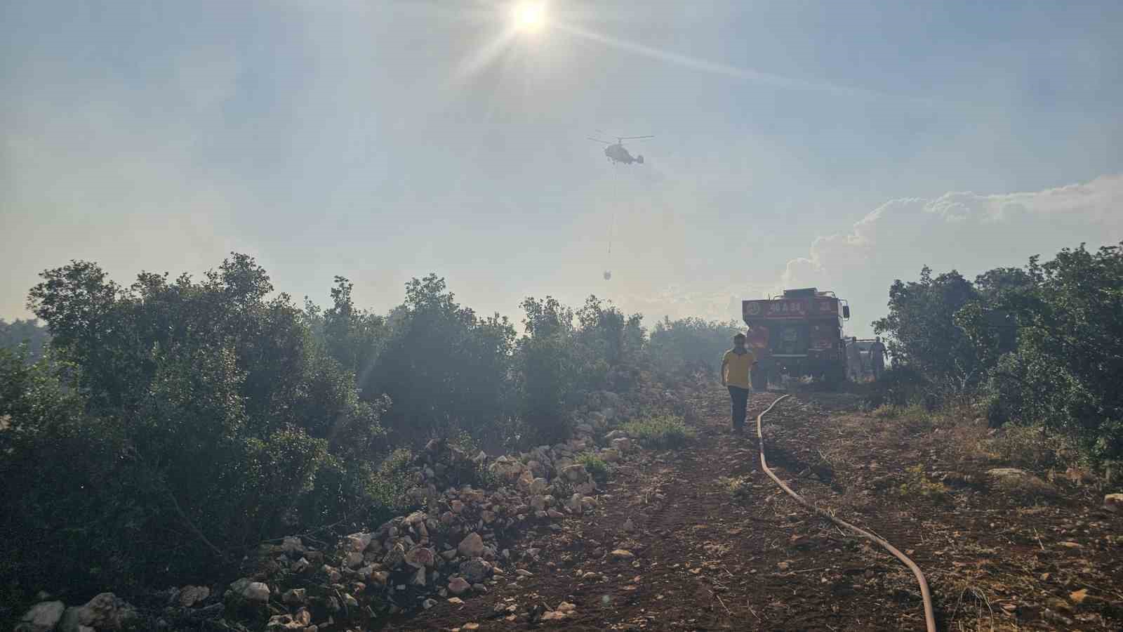 Gaziantep’te çıkan orman yangını havadan ve karadan müdahaleyle söndürüldü