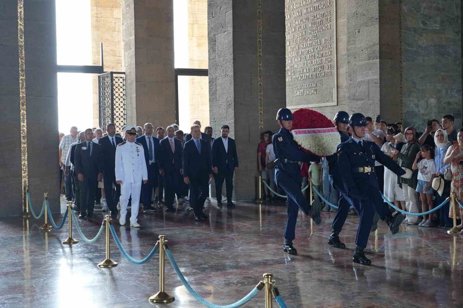 Ödeme kaydediciler Ata’nın huzuruna çıktı