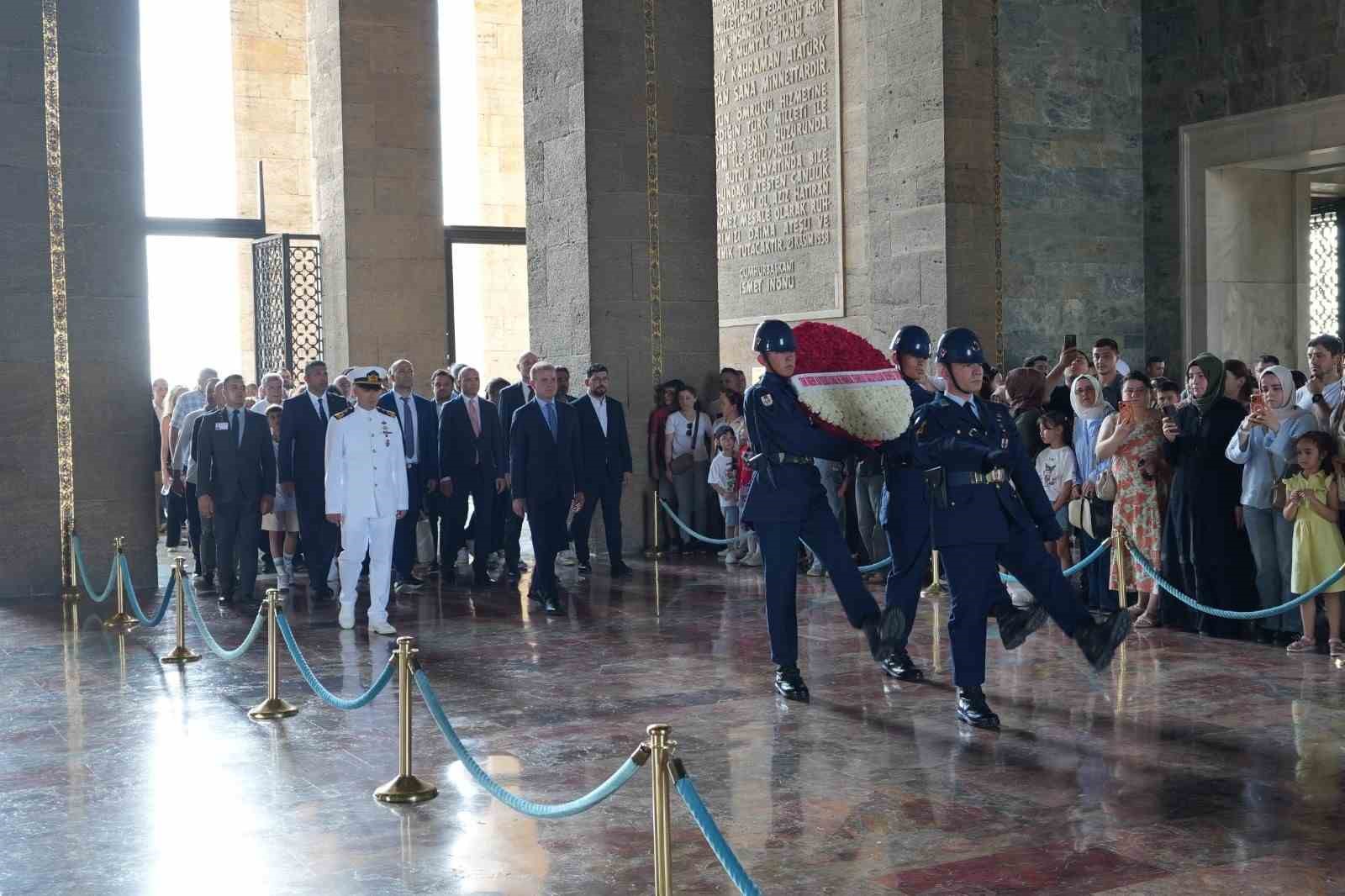 Ödeme kaydediciler Ata’nın huzuruna çıktı