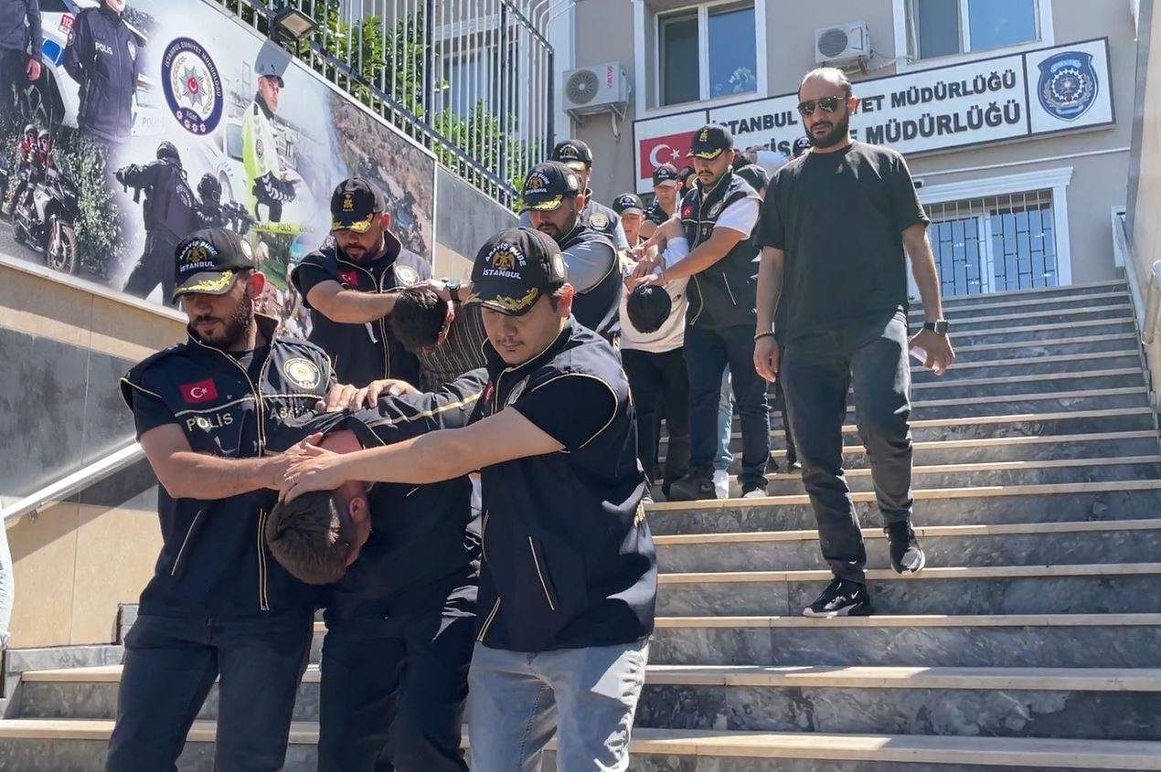 Beylikdüzü’nde silahlı saldırı sonucu kaza yaparak ölen adamın failleri yakalandı