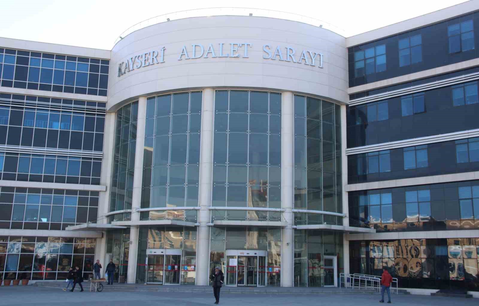 Miras kavgasında 4 kişiyi yaralayan sanık hakim karşısına çıktı