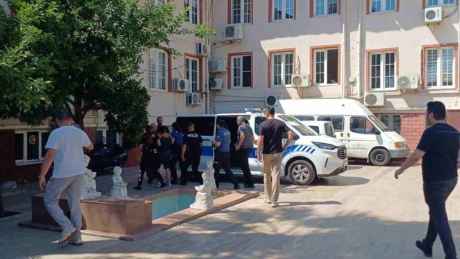 Kimlik vermek istemeyen kadın polislere zor anlar yaşattı