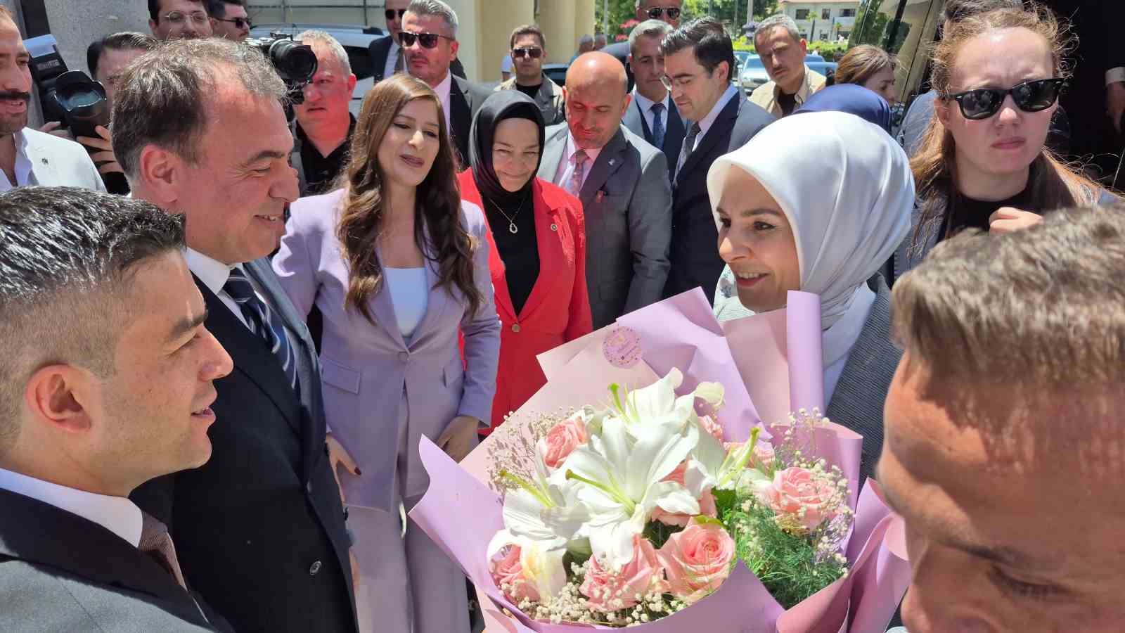 Bakan Göktaş’tan MHP Eskişehir İl Başkanlığı’na ziyaret