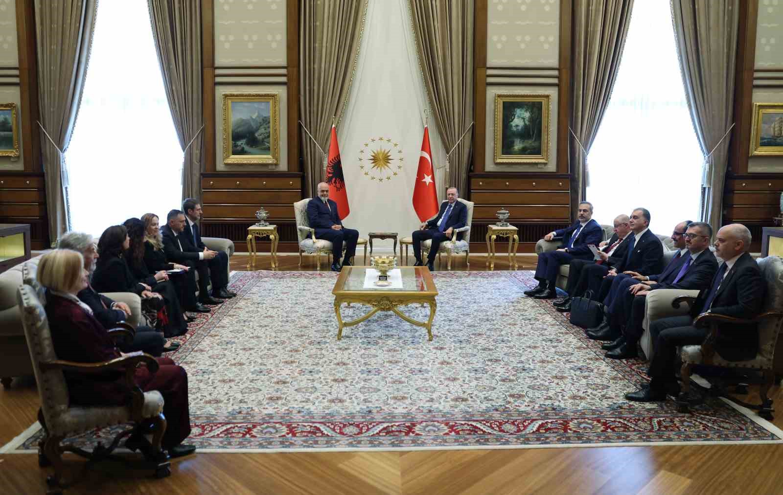 Cumhurbaşkanı Erdoğan, Arnavutluk Başbakanı Edi Rama ile görüştü