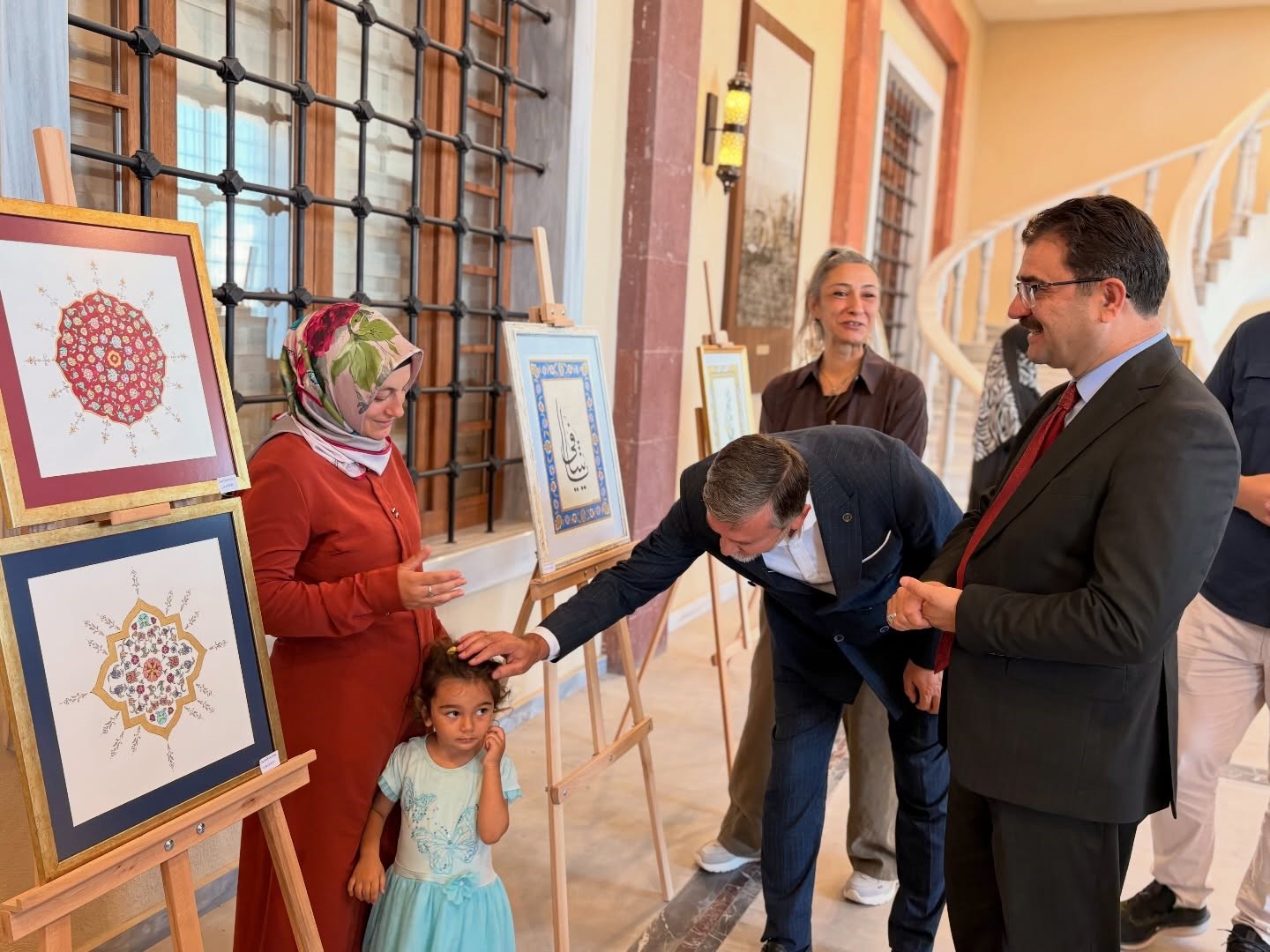 Çanakkale’de ‘Tezhip Sanatı Kursu’ yıl sonu sergisi