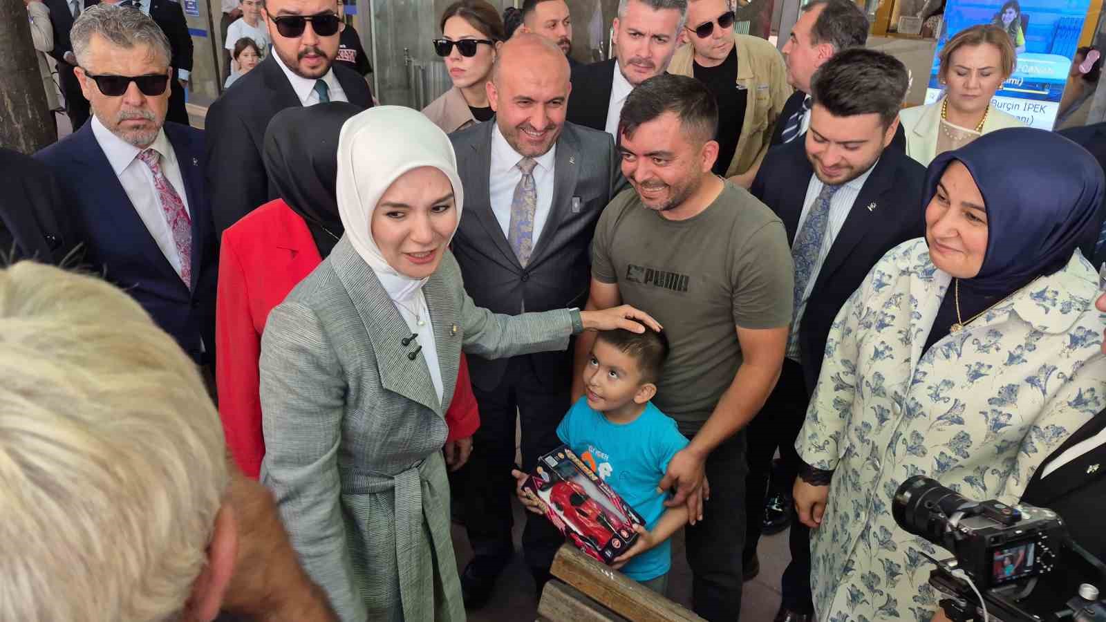 Bakan Göktaş Eskişehir esnafıyla buluştu