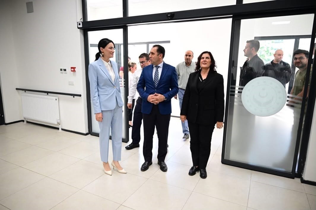 Başkan Çerçioğlu, yaşlı çınarların yanında