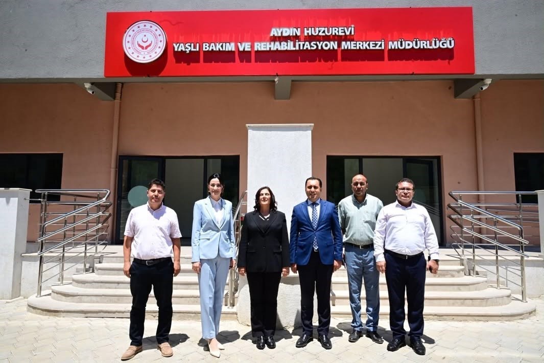 Başkan Çerçioğlu, yaşlı çınarların yanında