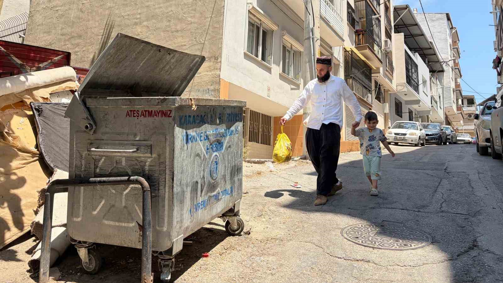 Yanlışlıkla çöpe atılan servet, mahalle konteynerinden çıktı