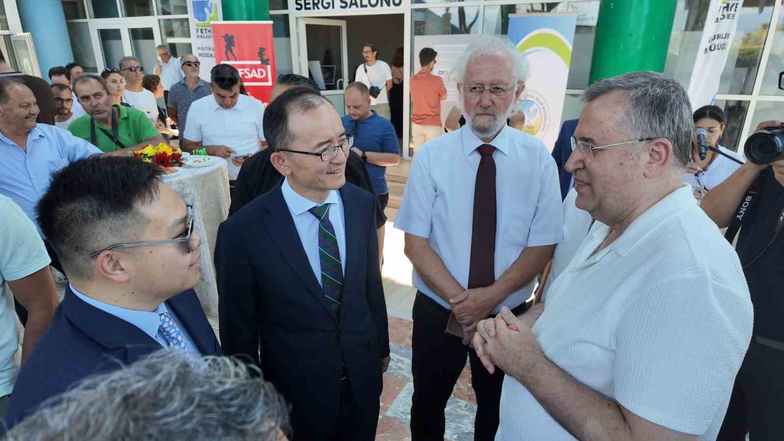 Fethiye’de ‘’Dağlar ve Denizler Yeşeriyor’’ sergisine yoğun ilgi