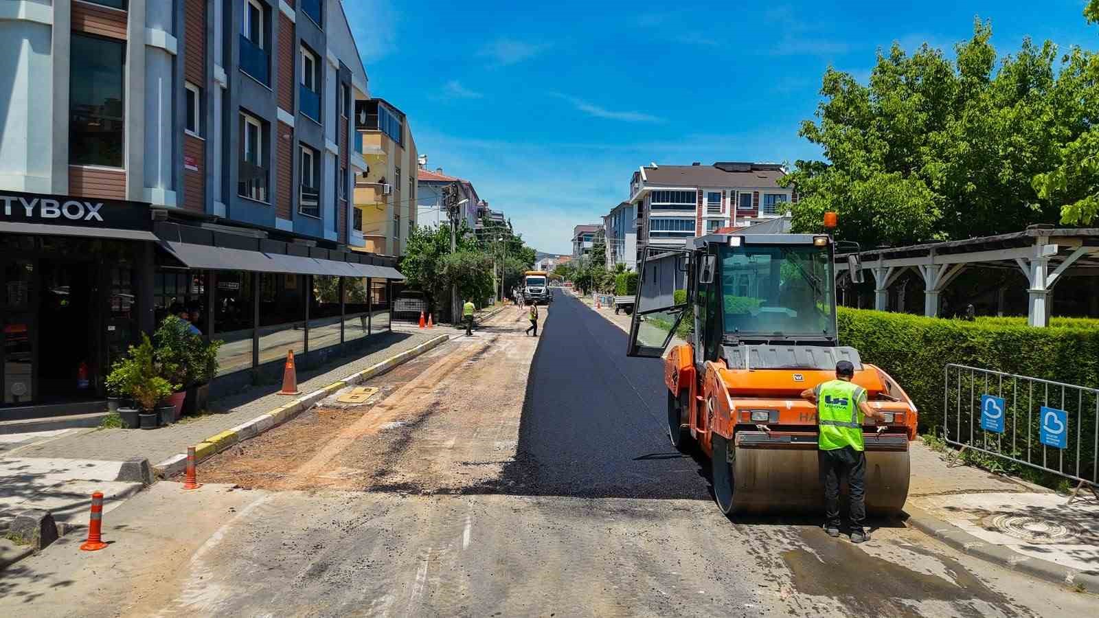 Altıeylül’ün yolları modern ve güvenli hale geliyor