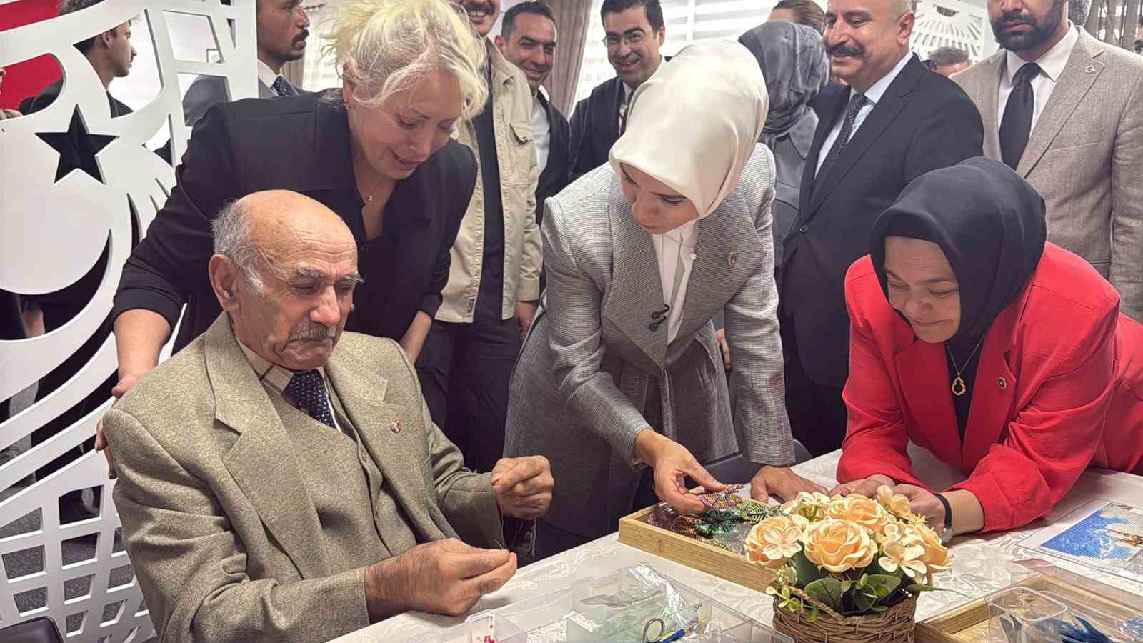 Türkiye’de bir ilk olan Fethi Yılmaz Sezer Aktif Yaşam Merkezi hizmete açıldı