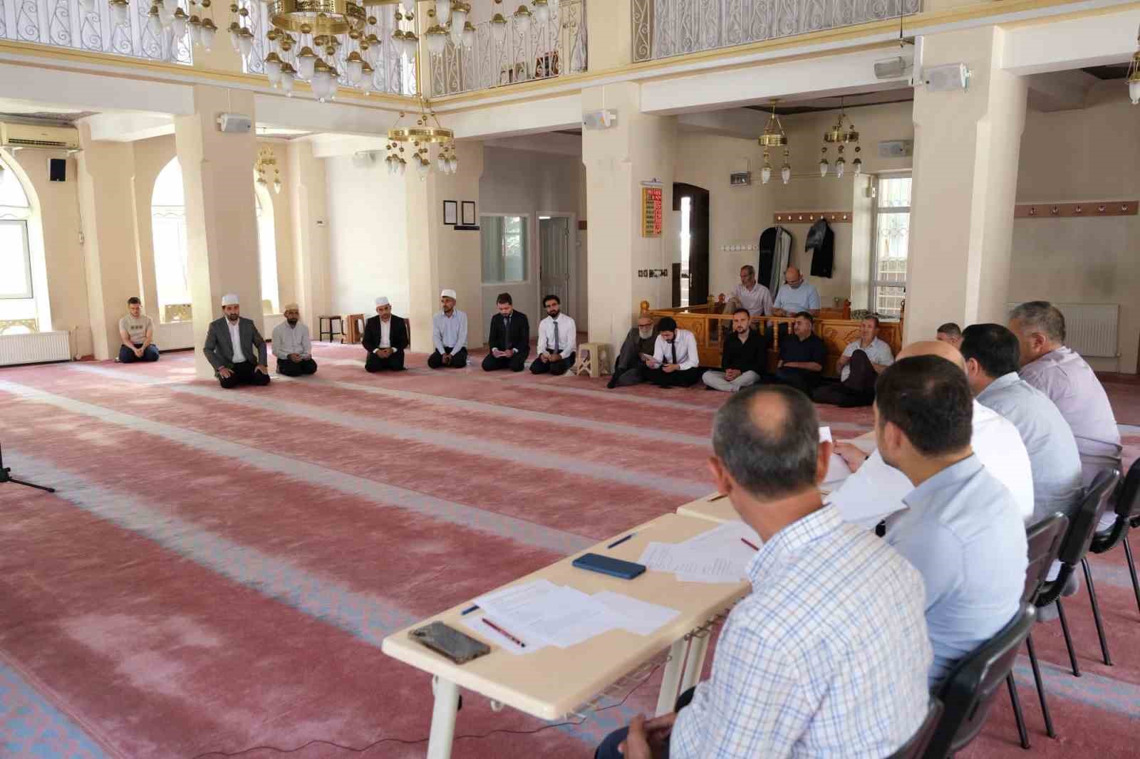 Erzincan’da Etkili Hutbe Sunumu ve Ezanı Güzel Okuma Yarışmaları tamamlandı