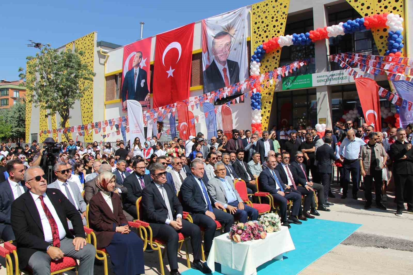 Milli halterci Zehranur Aslan, dünya şampiyonu oldu