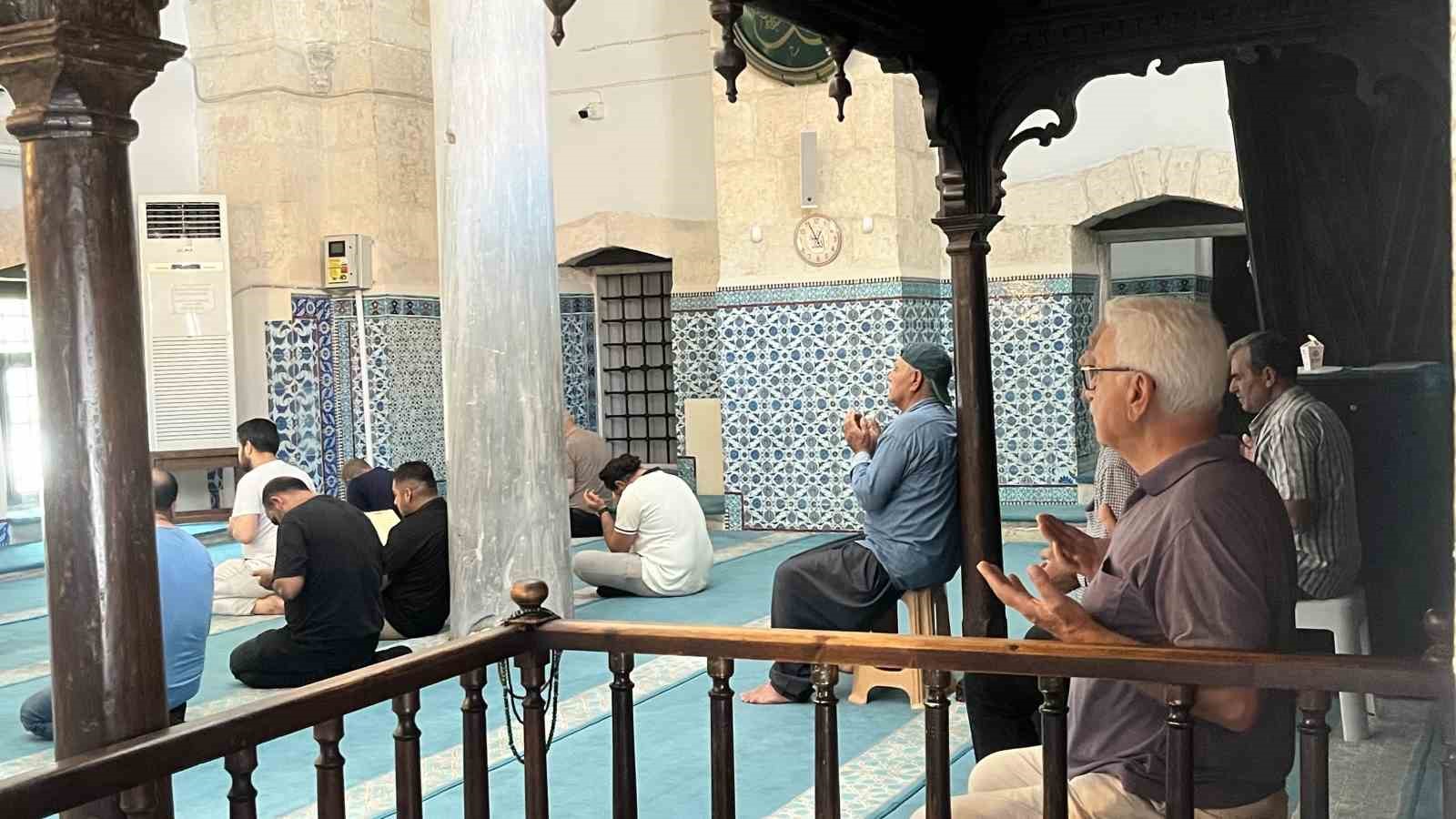 Adana’da 15 Temmuz şehitleri dualarla anıldı