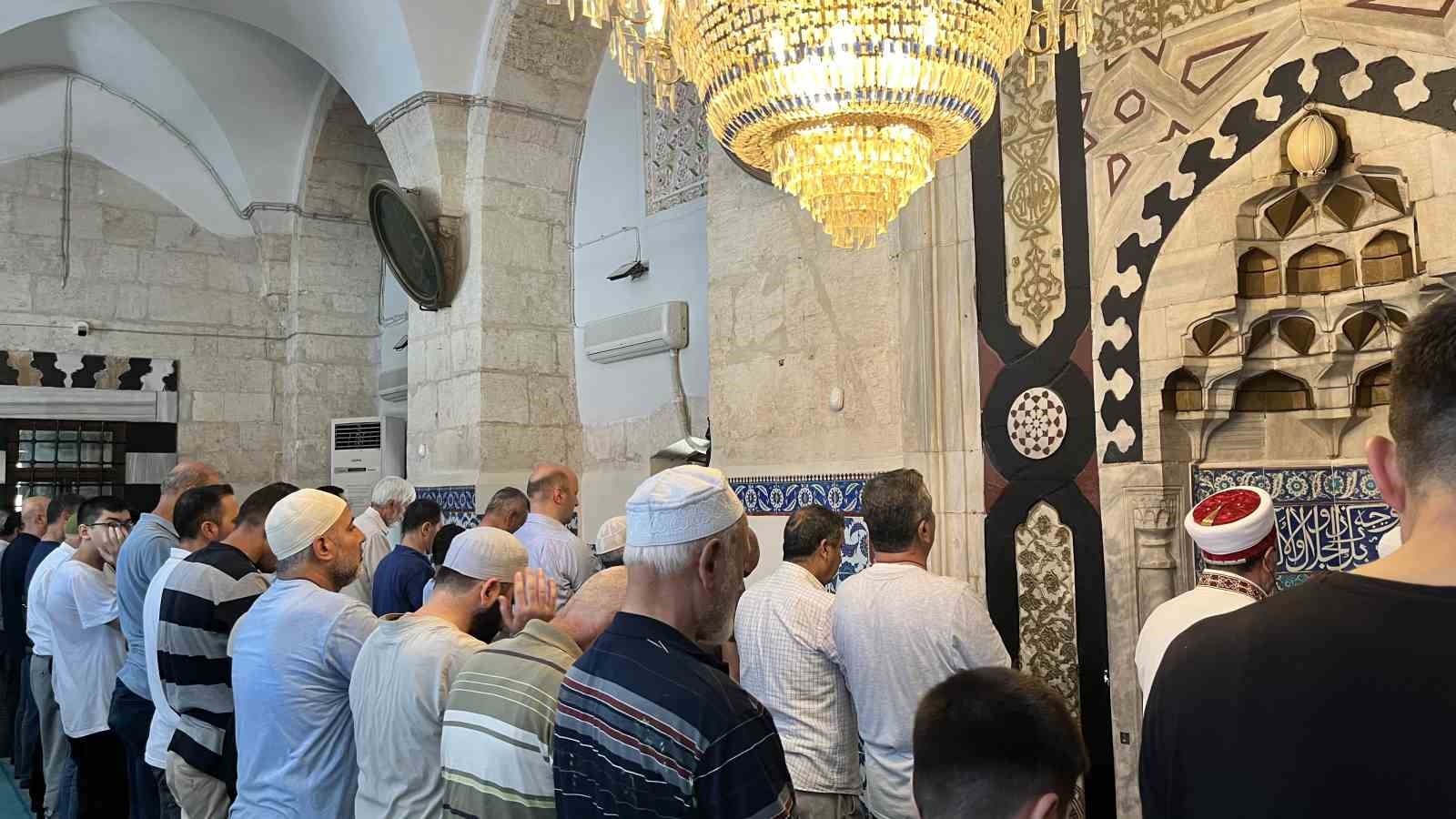 Adana’da 15 Temmuz şehitleri dualarla anıldı